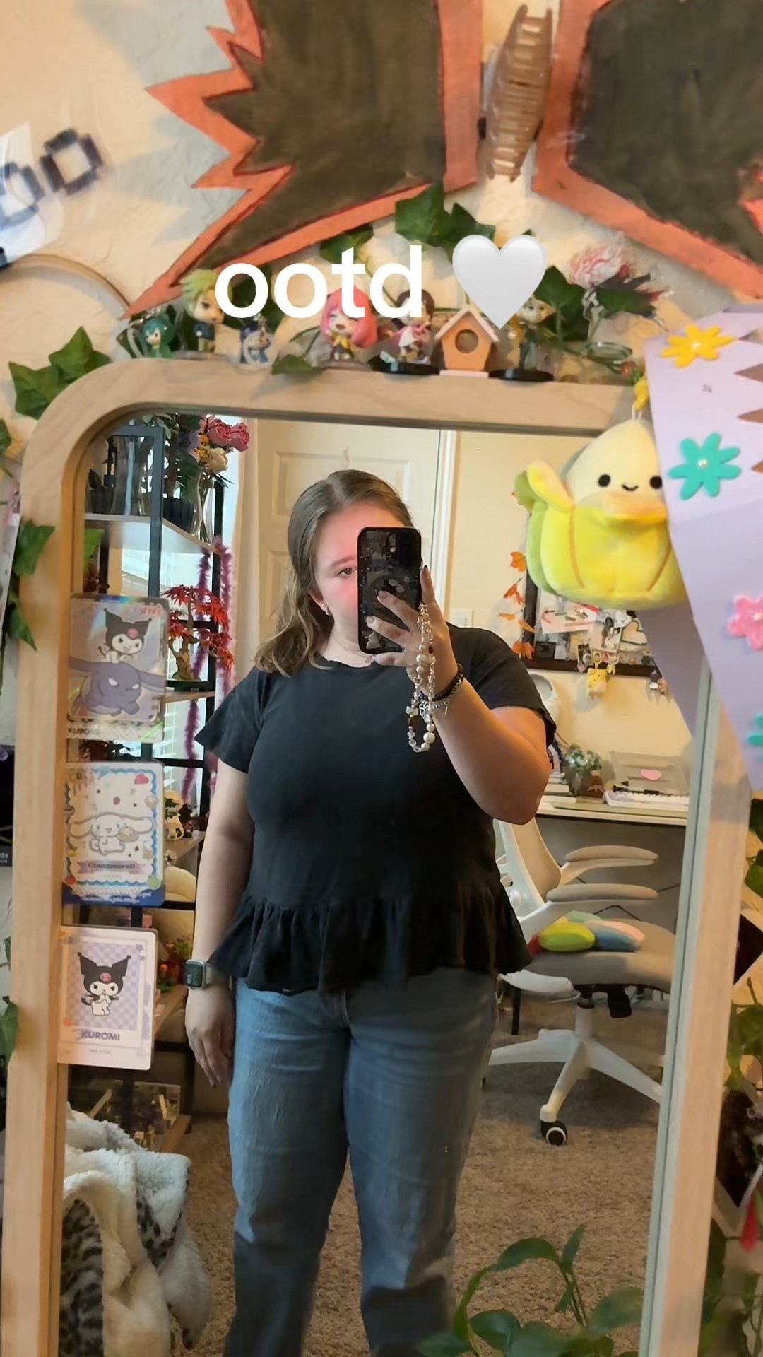 OOTD check — keeping it simple but still cute 🤍✨ comfy, casual, and campus-approved. #OOTD #CollegeFit #EverydayStyle #Tru2Design #StyleDiary #FitCheck #OutfitInspo

#LTKSeasonal #LTKStyleTip #LTKBeauty