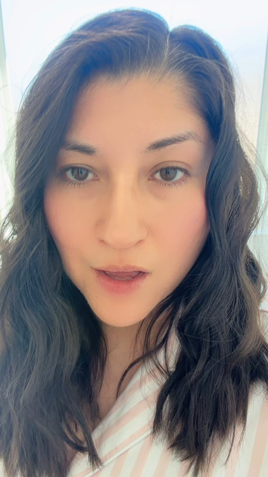 These roll-on oils have been a game changer for me lately.

I’ve been dealing with tension headaches, jaw and neck pain, and I really wanted something I could use without taking medicine every day. The peppermint oil has helped so much with headaches, and the sleep blend at night has honestly improved my sleep.

#LTKstorytime #LTKmomlife #LTKselfcare