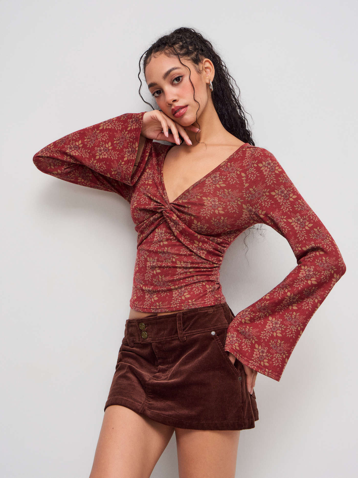 Valentine Jersey V-neck Floral Twist Long Sleeve Top For Vacation | Cider