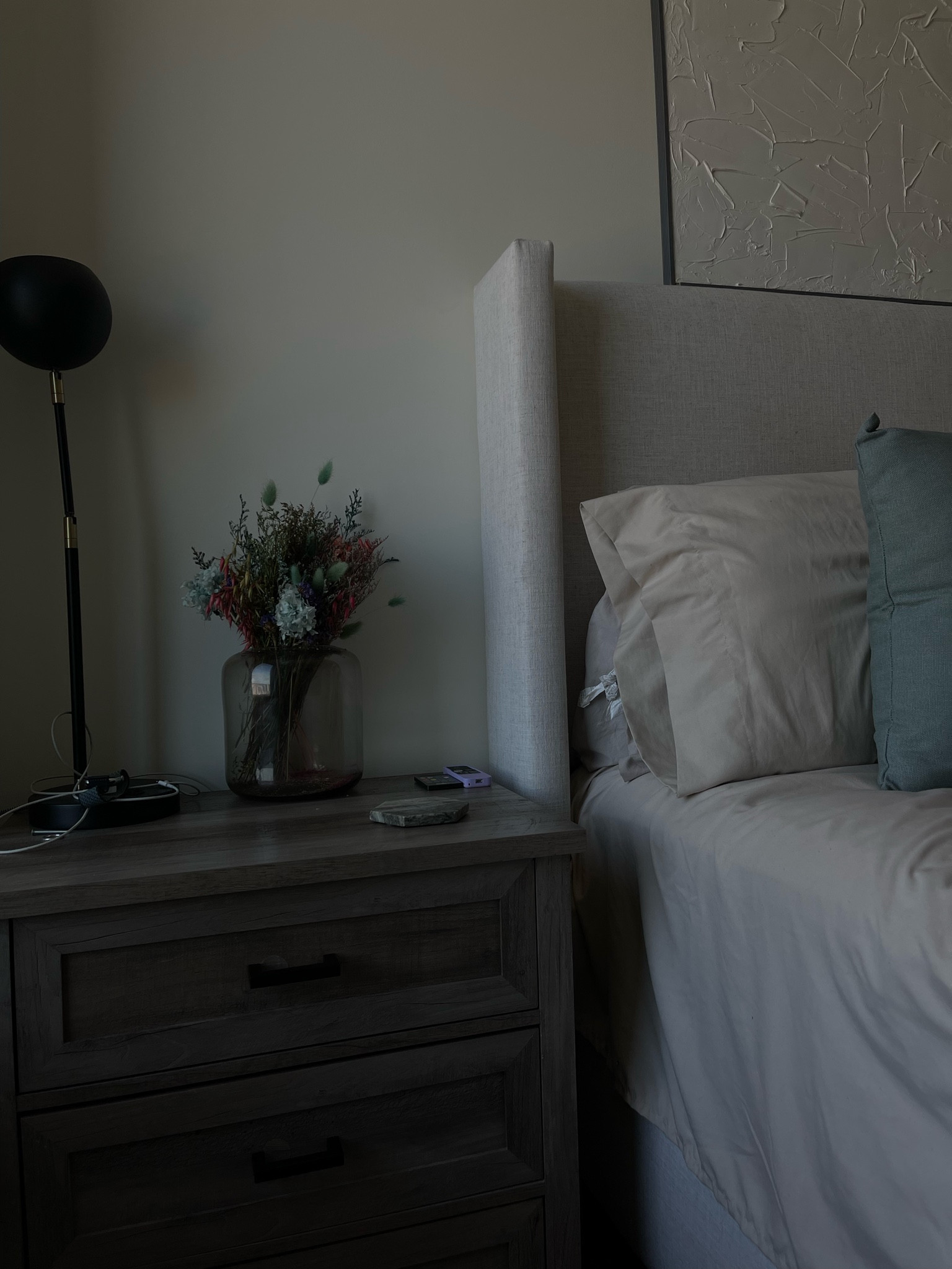 Comfy bedroom set. I love how everything is put together 

#LTKhome #LTKFind