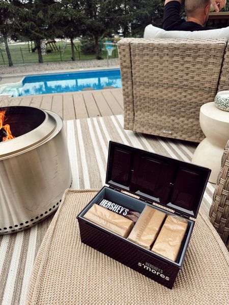 S’mores caddy & s’mores buddy! Keeps all our s’mores essentials together and you can easily carry it from place to place 

Target find 
Outdoor 
Target 
Bonfire 


#LTKHome