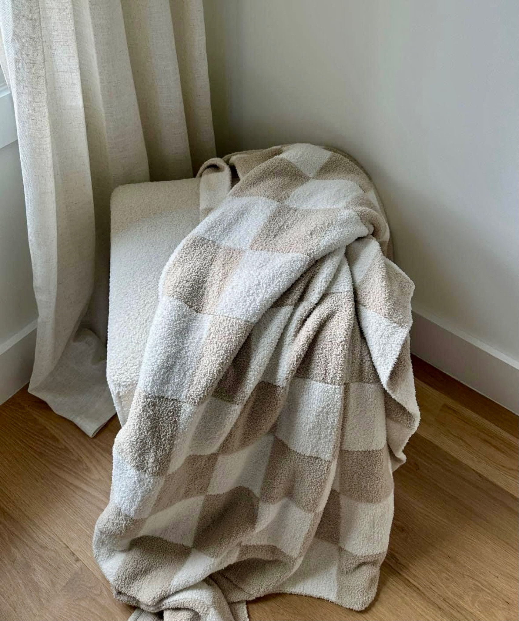 Give me all the cozy finds this winter ❄️ my favorite cozy blanket is 15% off, under $40!!

#LTKfindsunder50 #LTKhome #LTKSeasonal