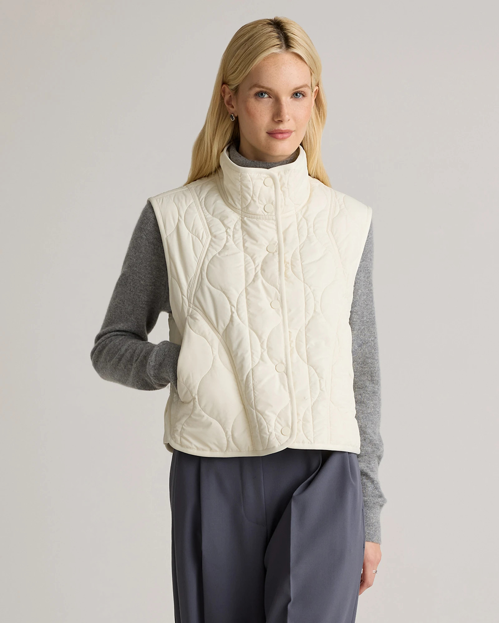 Quince | Women's Featherless Quilted Puffer Vest in Black, Size XL, Recycled Polyester | Quince