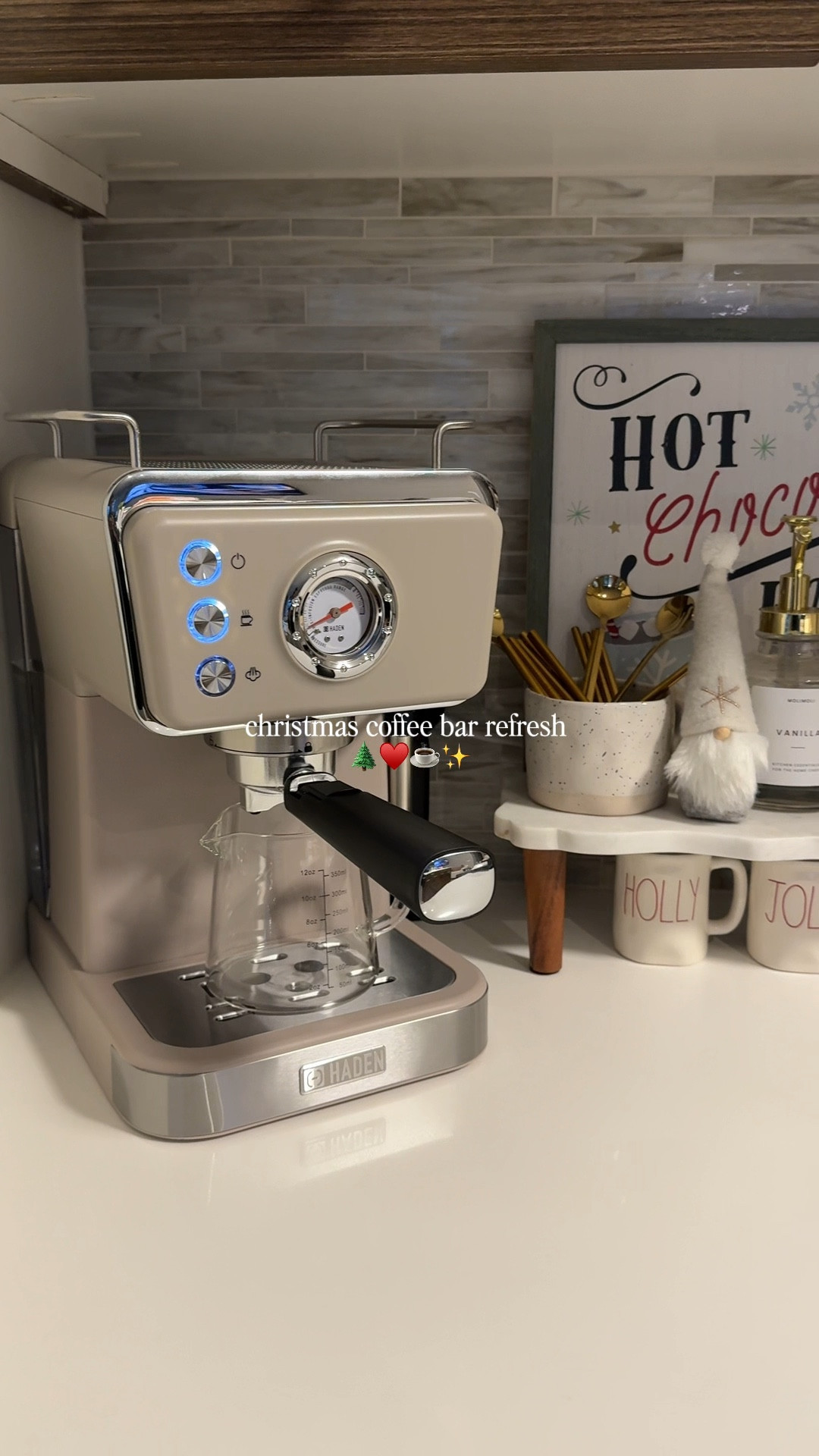 christmas coffee bar refresh ♥️🌲☕️✨ 

#christmastok #coffeebar #myhaden #coffeebardecor #hadenusa @haden_usa #christmas #christmasdecor #decoratewithme #christmasaesthetic #homedecor #apartmenttherapy #resetwithme #homerefresh 
decorate with me , coffee bar decor , Christmas aesthetic, apartment decor , coffee bar setup  

#LTKHome #LTKHoliday #LTKFindsUnder100