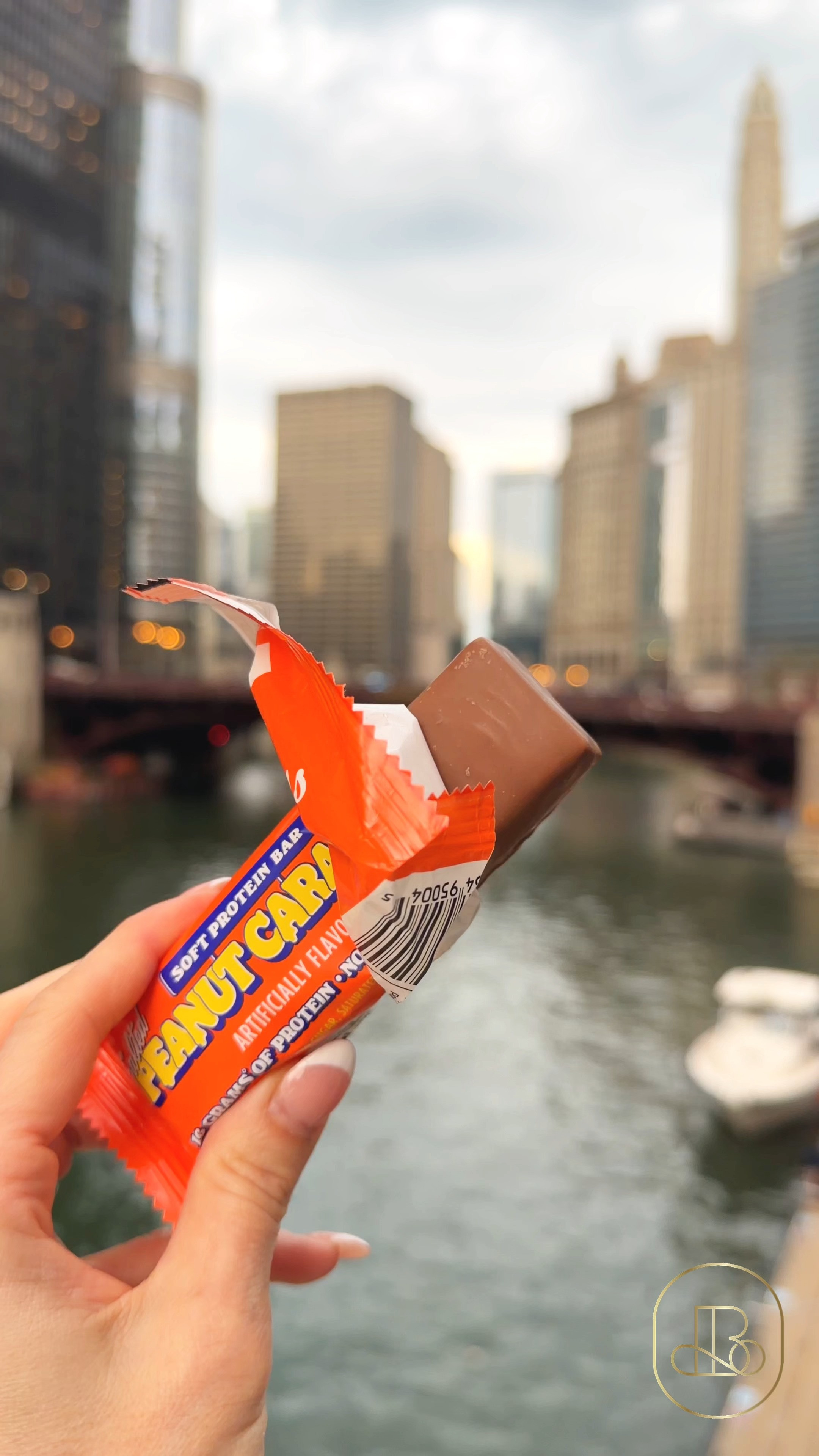 Say hello to your new favorite "grab-and-go" essential for a balanced lifestyle! 🔋 With 16g of protein and no added sugar, they’re the ideal pick for anyone who wants a delicious, high-performance snack to fuel a busy afternoon or satisfy a late-night sweet tooth without the sugar crash! Great gift for the fitness buds, enthusiastic gym goer, or someone trying to build their healthy routine and incorporate more proteins 💪 #Barebells #ProteinBar #PostWorkout #HealthyHabits #FitnessGoals #OnTheGoSnack #FitnessMotivation 

#LTKfitnessgoals #LTKfoodie #LTKActive