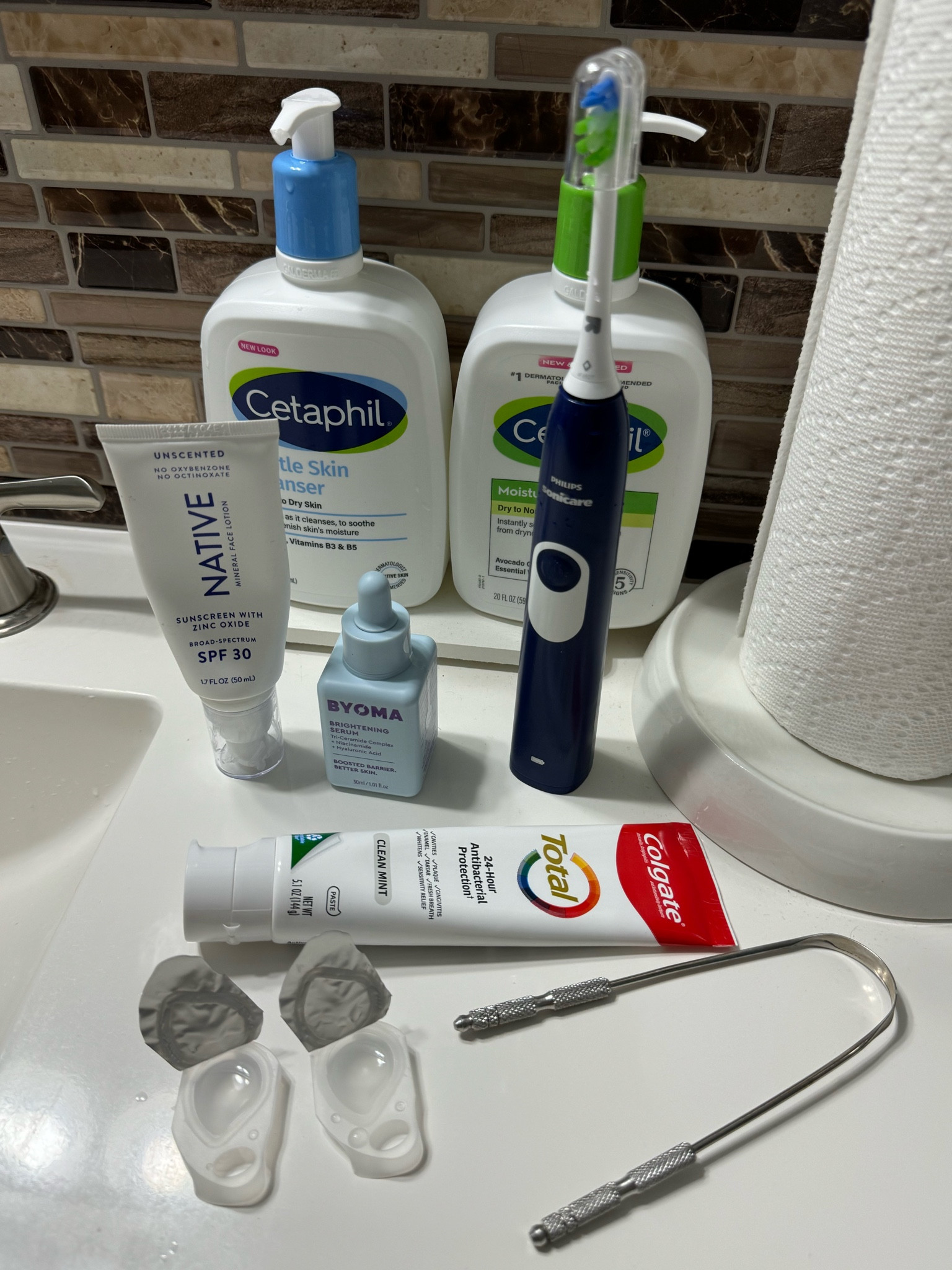 morning skincare + hygiene 🪥🦷🫧 

#LTKBeauty