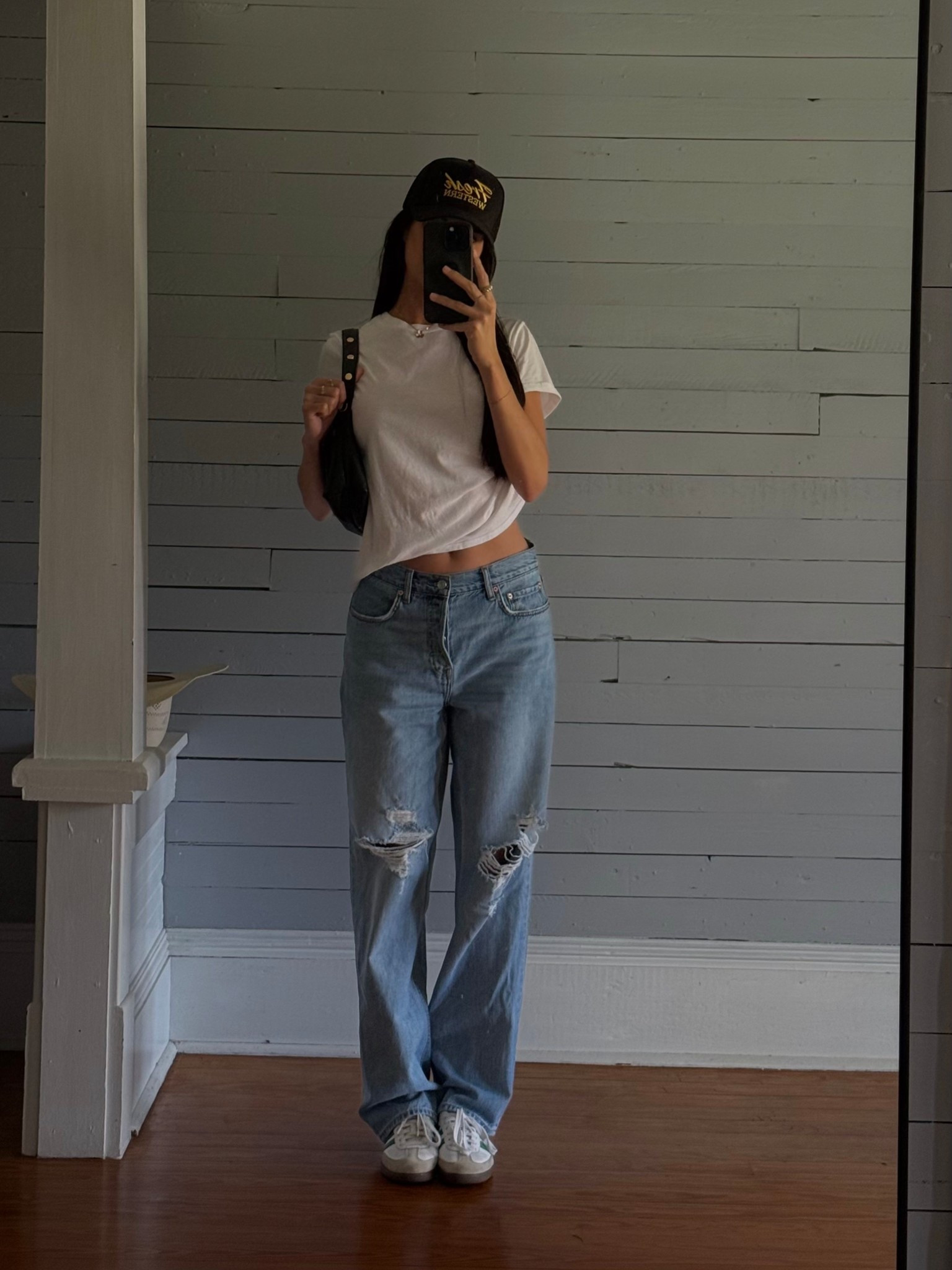 Top: S
Jeans: 26


#LTKStyleTip #LTKSeasonal