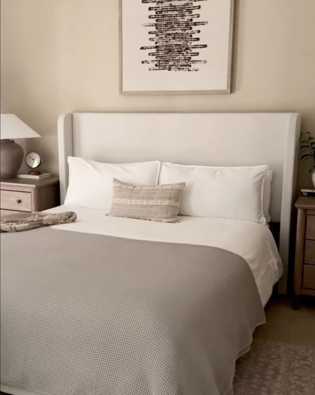 ✨ Wayfair deals in my home — up to 70% off today 🤍
including a popular “look for less” bed frame + so many good furniture, kitchen, and rug finds


#LTKSaleAlert #LTKdayinmylife #LTKHome