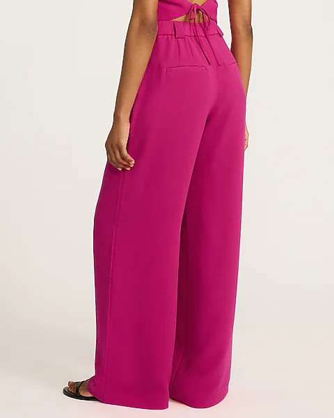 Signature Crepe High Waisted Relaxed Trouser | Express