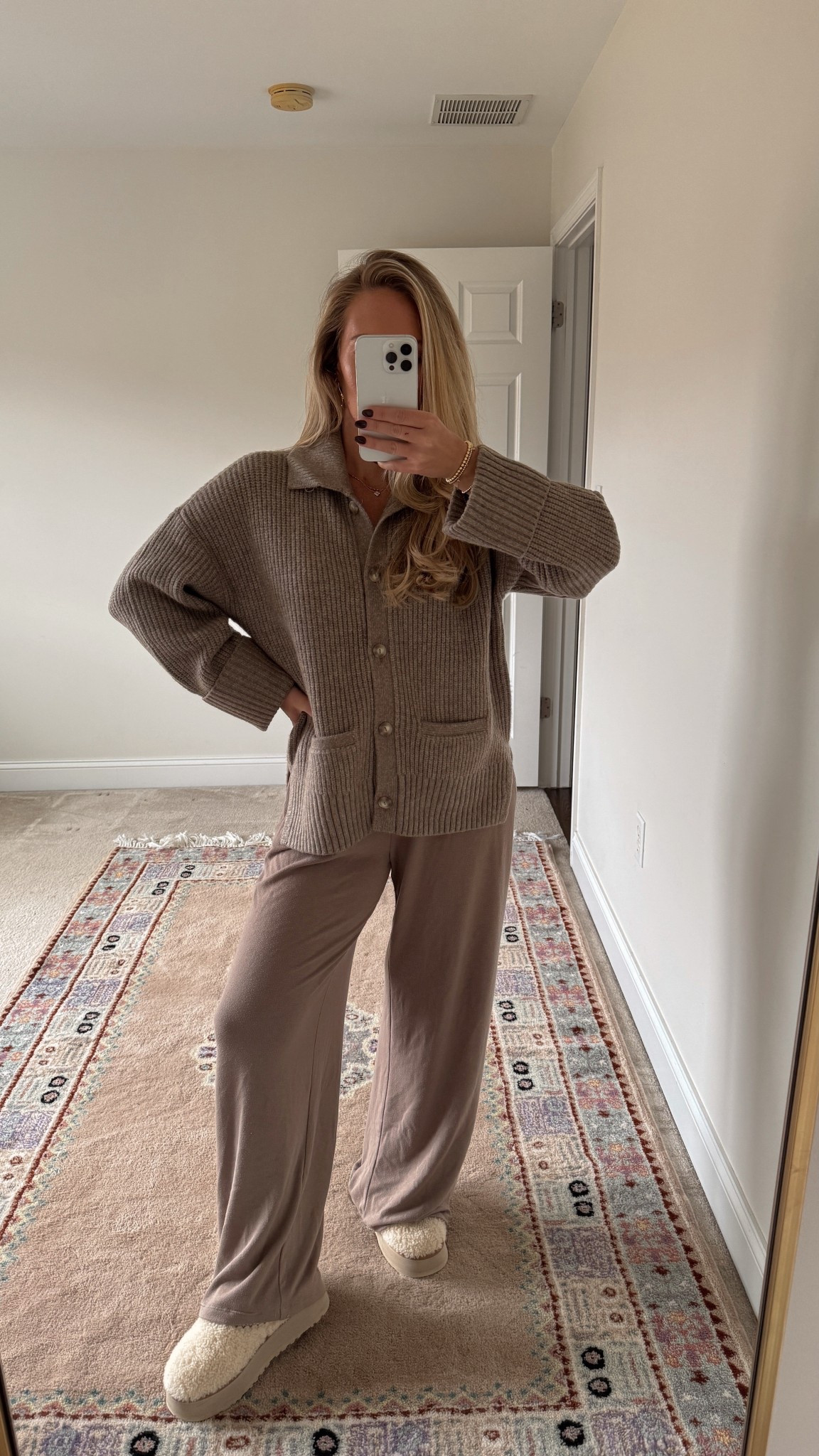Chunky knit sweater paired with wide leg lounge pants and UGG dupes! Perfect casual Fall outfit for being around the house, running errands, or even traveling. Wearing size small in top and pants and a 7.5 in shoes!✨

UGG dupes, casual fall outfit, traveling outfit, knit sweater, loungewear, fall outfit inspiration 

#LTKFindsUnder100 #LTKStyleTip #LTKFindsUnder50