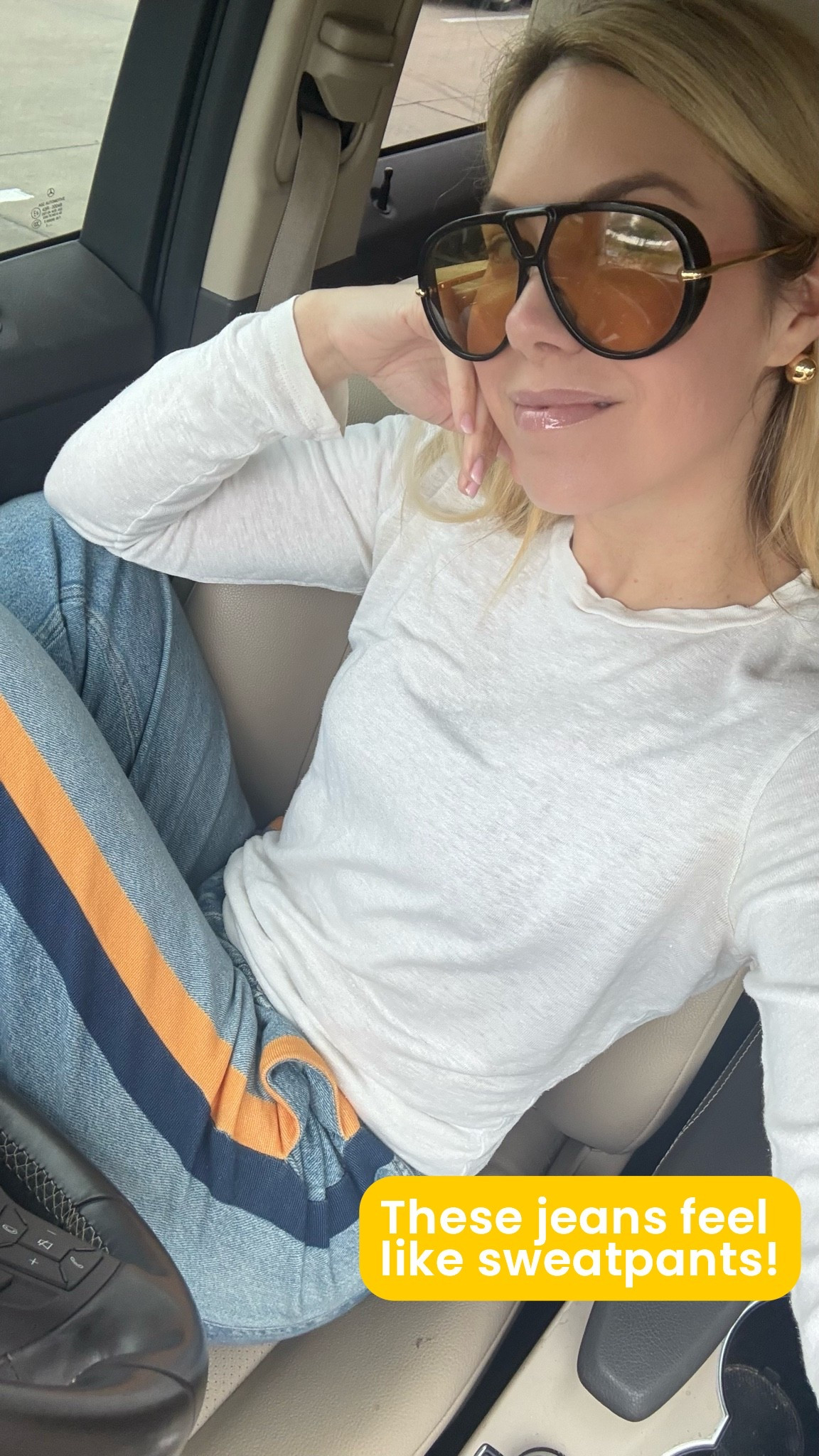These jeans feel like sweatpants!

#LTKdayinmylife #LTKootd
