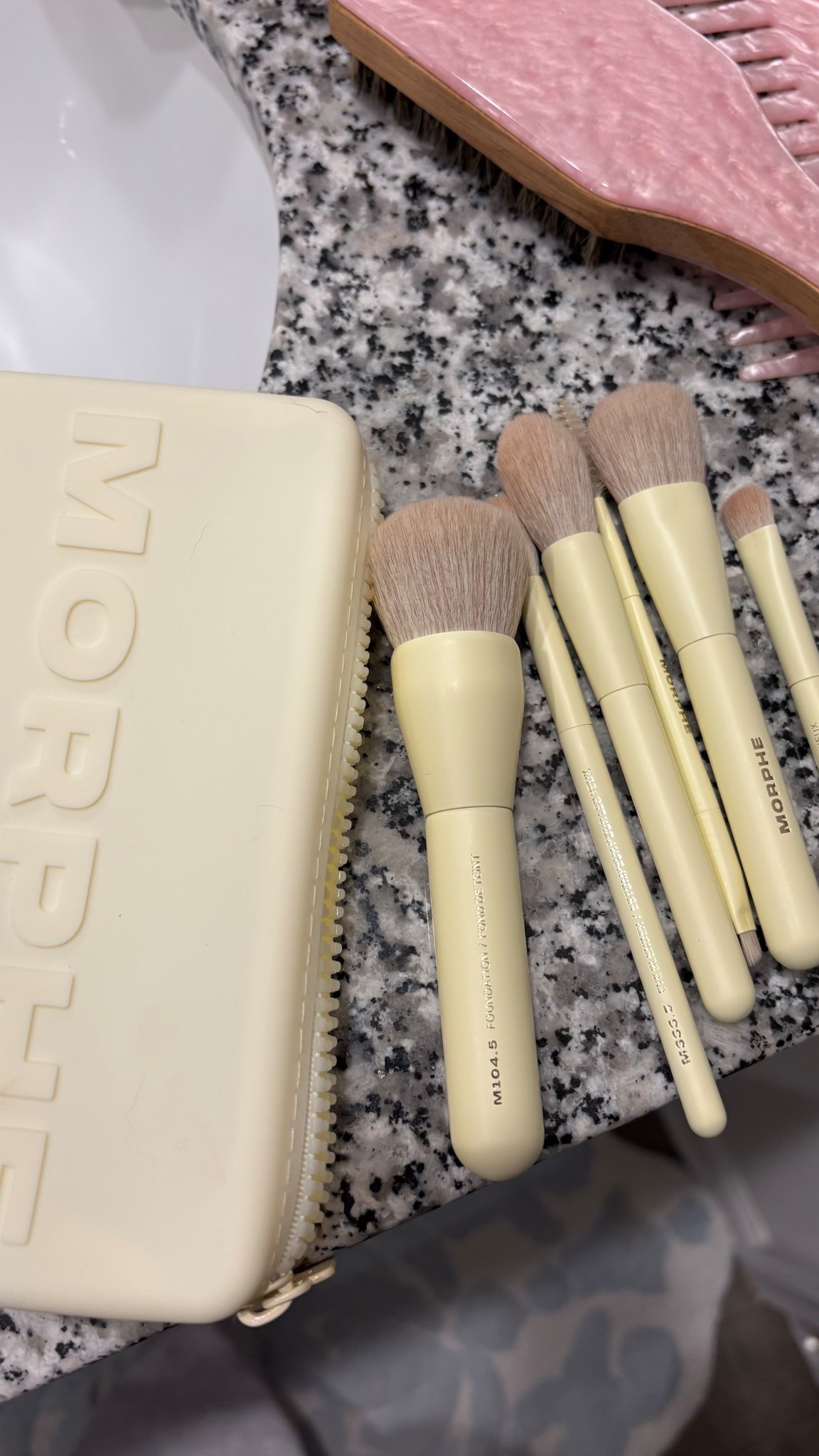 Morphe butter yellow makeup brush set

#LTKFindsUnder50