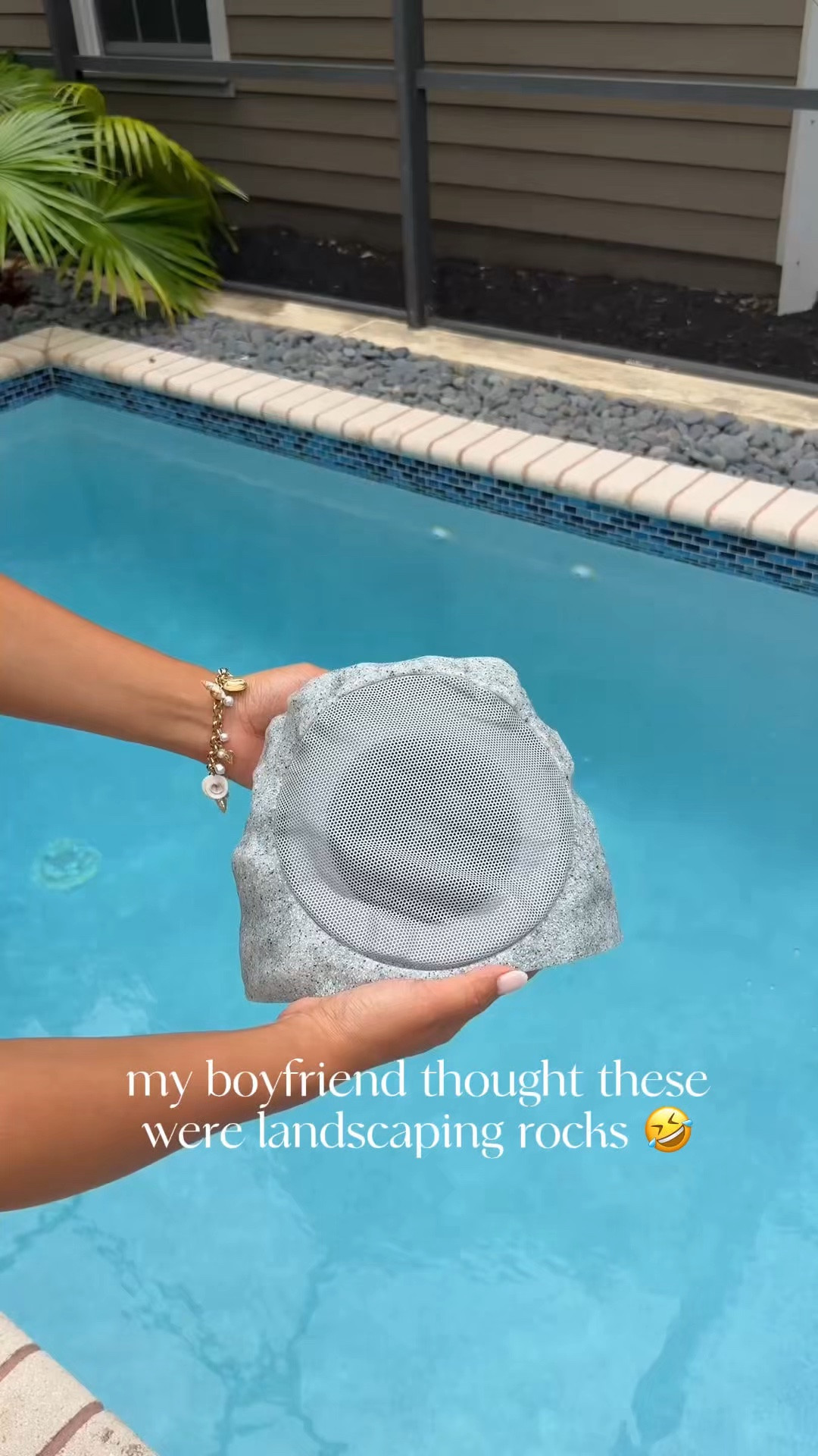Comment HIDDEN GEM and I’ll send you the link 🪨🎶

I thought these were just landscaping rocks… until the music started playing 🤯

These outdoor speakers completely disappear into the backyard and somehow make the whole pool area feel like a resort.

✔️ Waterproof
✔️ Bluetooth
✔️ Looks like real stone
✔️ No ugly speakers sitting around the patio

One of those finds that makes people stop and ask, “Wait… where are the speakers?” 😂

#amazonfinds #backyardgoals #poolsidevibes #outdoorliving #summerfinds
