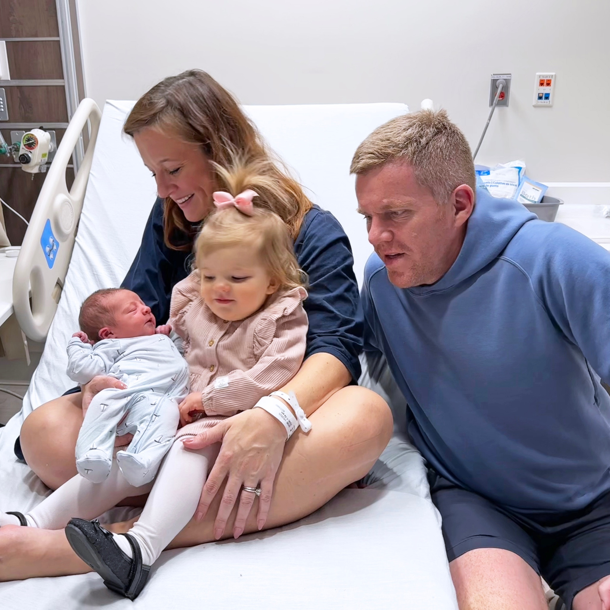 Introducing Henry James! ✨ Our little boy couldn’t wait to join the party and arrived more than three weeks early on January 5th. We are so in love - he completes our family and we couldn’t imagine life without him!