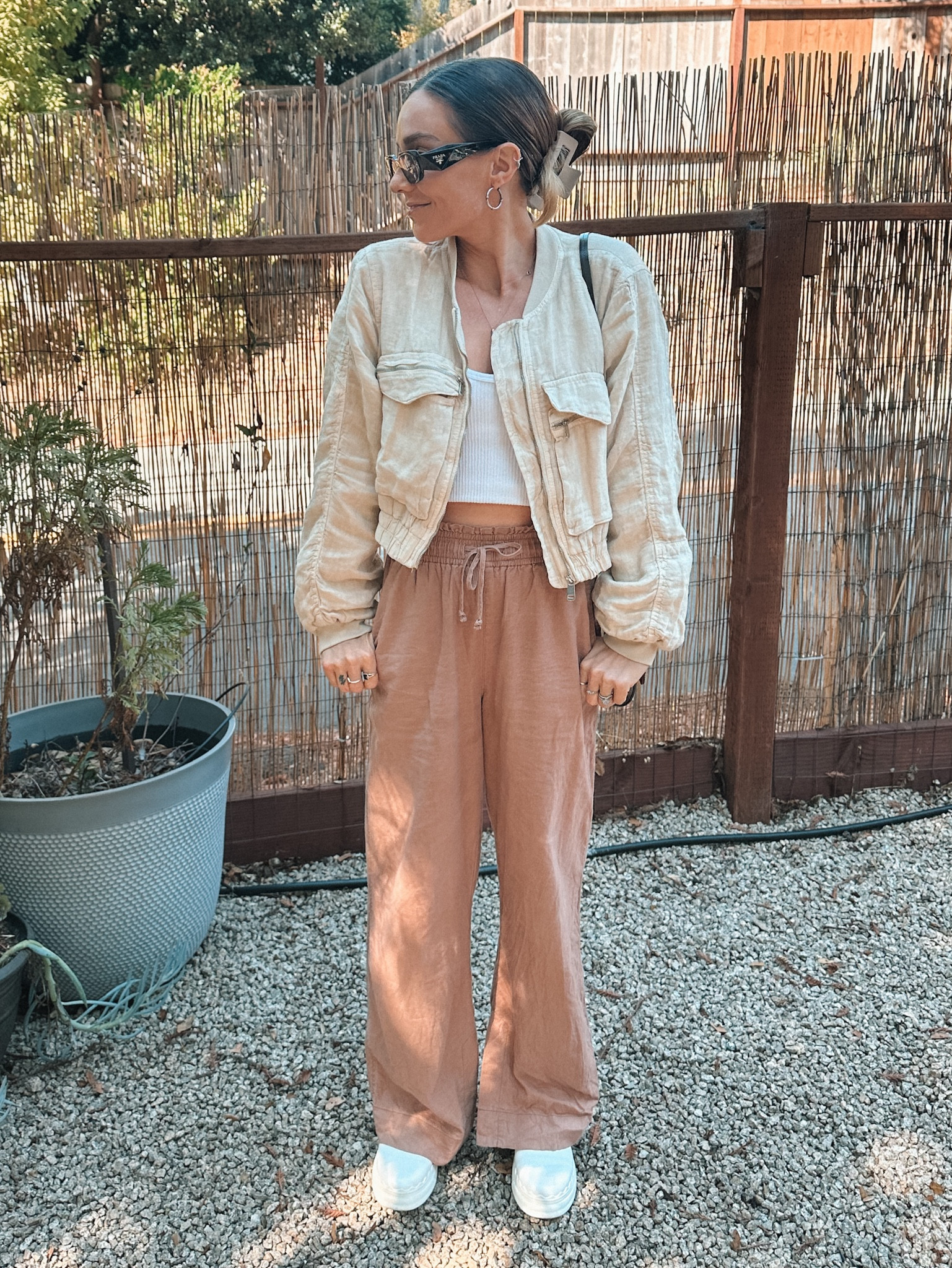 When the temperature drops, this Zara linen blend bomber is my go-to!
Tagged some great alternatives to these madewell pants and Zara bomber jacket for you.
Shoes are slip on Chloe sneakers, but I tagged great look alikes 🥳

#LTKstyletip #LTKxMadewell #LTKfindsunder100