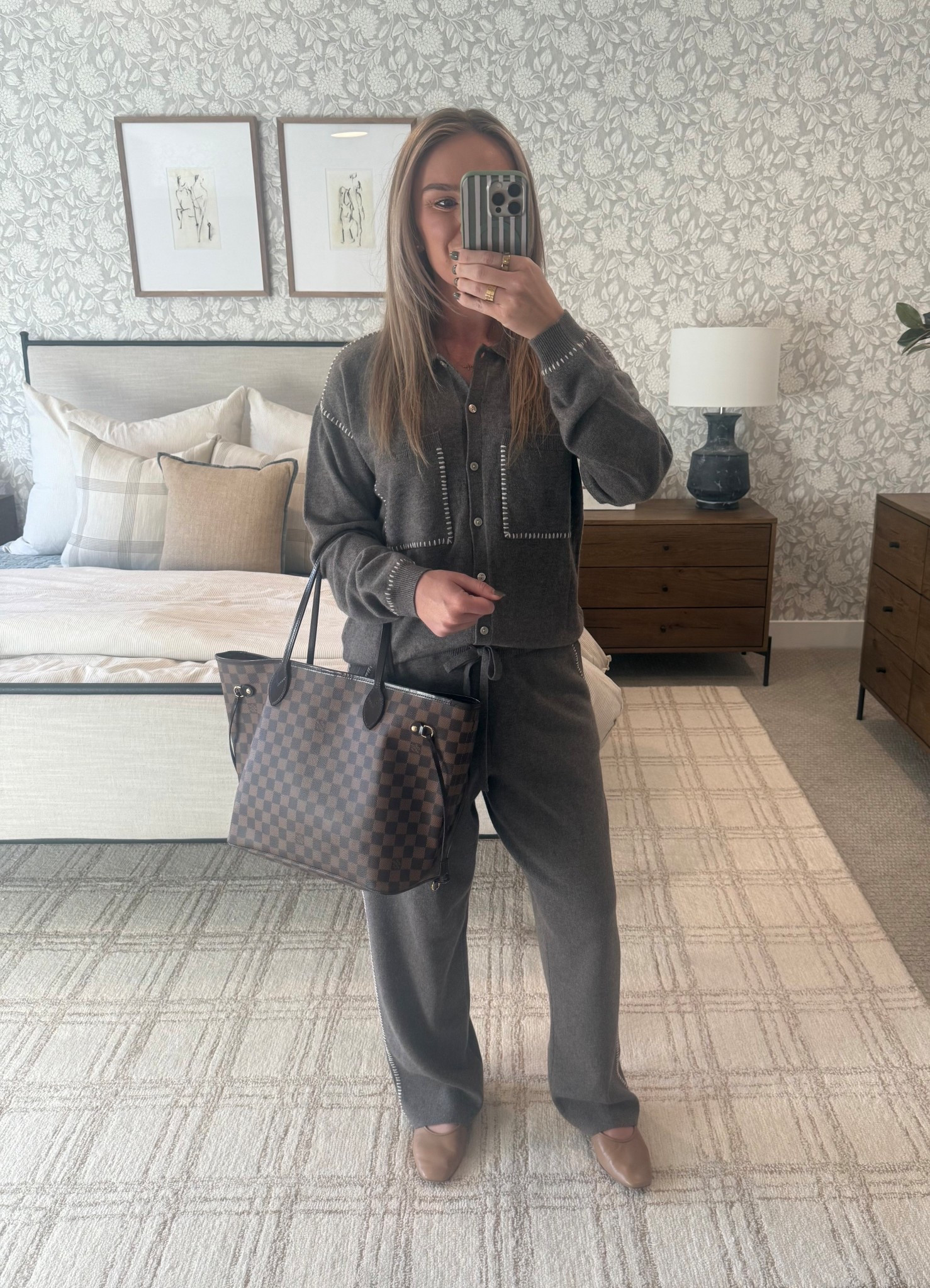 If you can’t tell, I’m a bit obsessed with matching sets. This one is on sale now for Black Friday!

Cardigan and flats for the win☑️
#OOTD #FallOutfit #NeutralStyle #ClassicStyle #ChicOutfit #EverydayStyle #WhatIWore #StyleInspo #OutfitInspiration #WinterFashion #WorkwearStyle #Prada #MinimalStyle #EffortlessStyle #CapsuleWardrobe #TimelessStyle #LTKStyle #Women’sWorkWear #FashionFavorites #BusinessCasual #SweaterSet #WomensWorkOutfit #Vince #BalletFlats #MatchingSet #BellaDahle #KnitSet #BlackFriday #Sale 

#LTKootd #LTKCyberWeek #LTKWorkwear