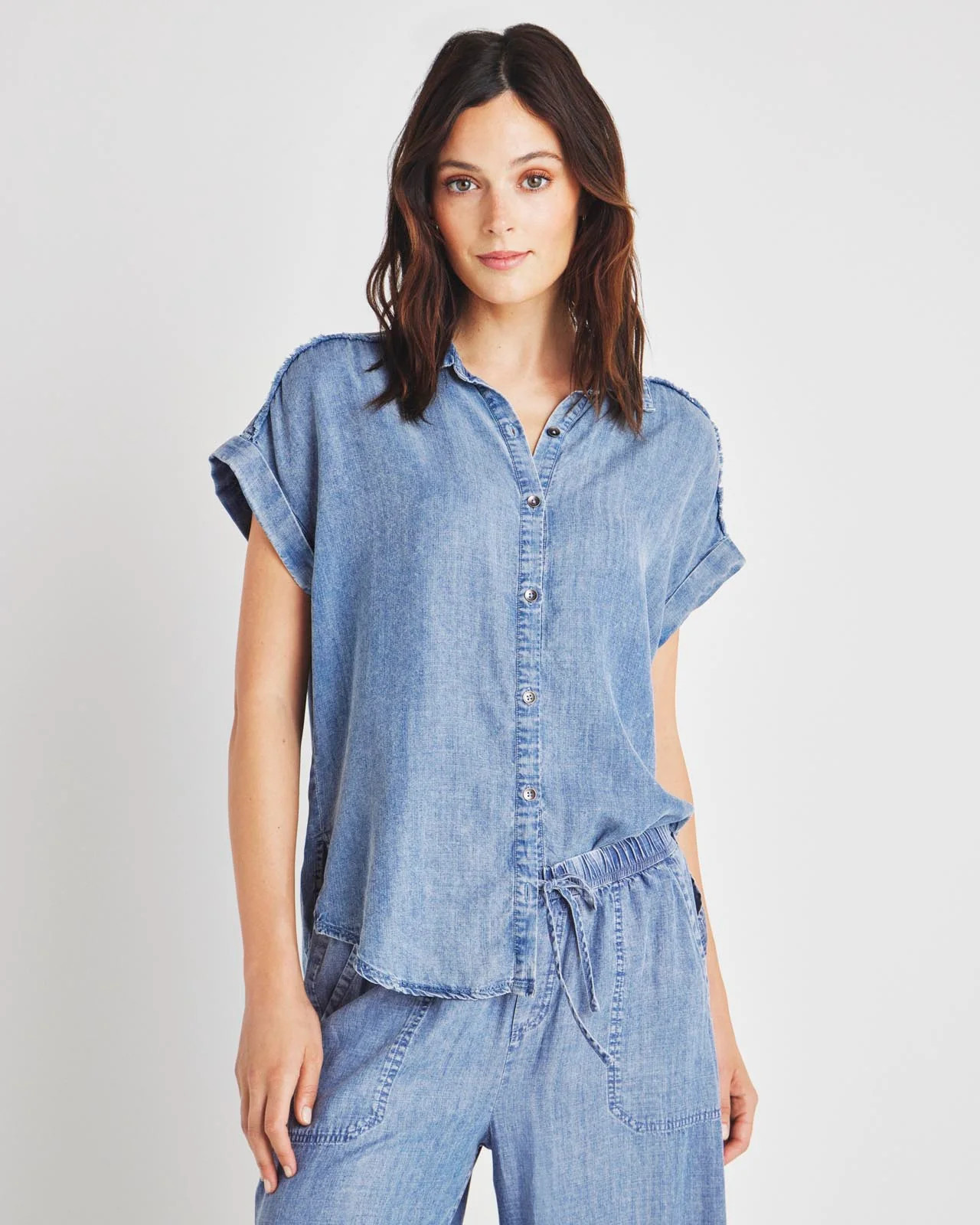 Kathryn Chambray Short Sleeve Shirt | Splendid