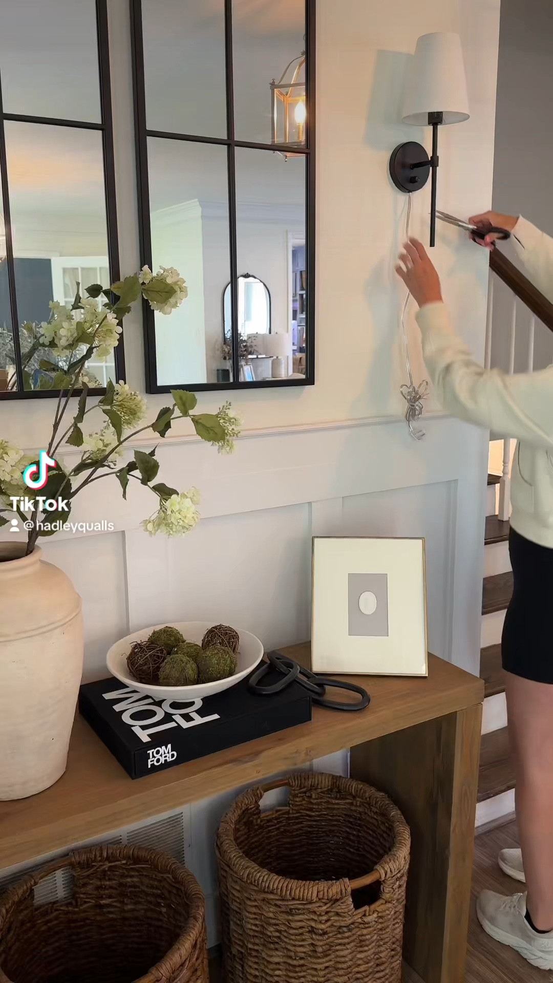 Entry way design

Modern console table, floral stems, affordable home ideas, sconce hack 

#LTKunder100 #LTKhome #LTKstyletip