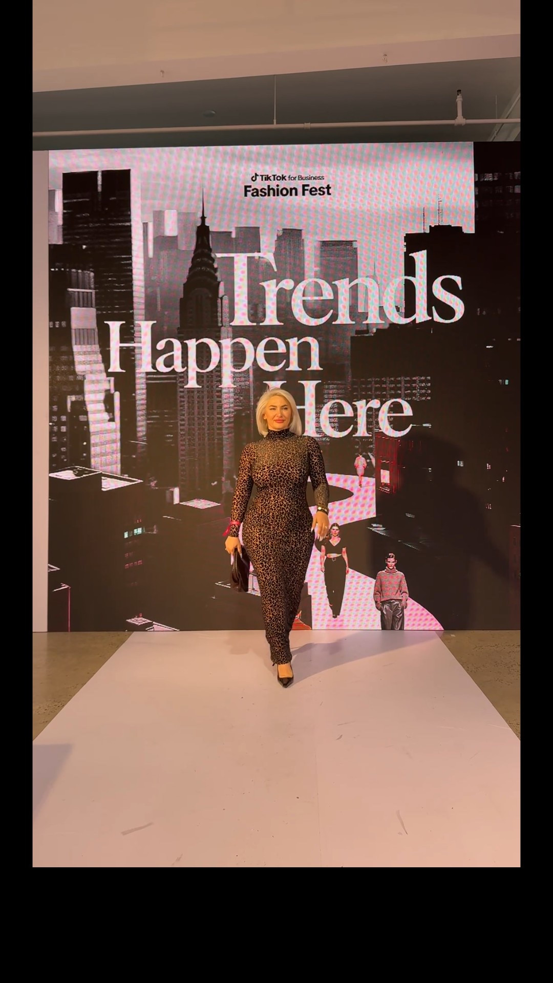 Leopard print dress 

#LTKMidsize