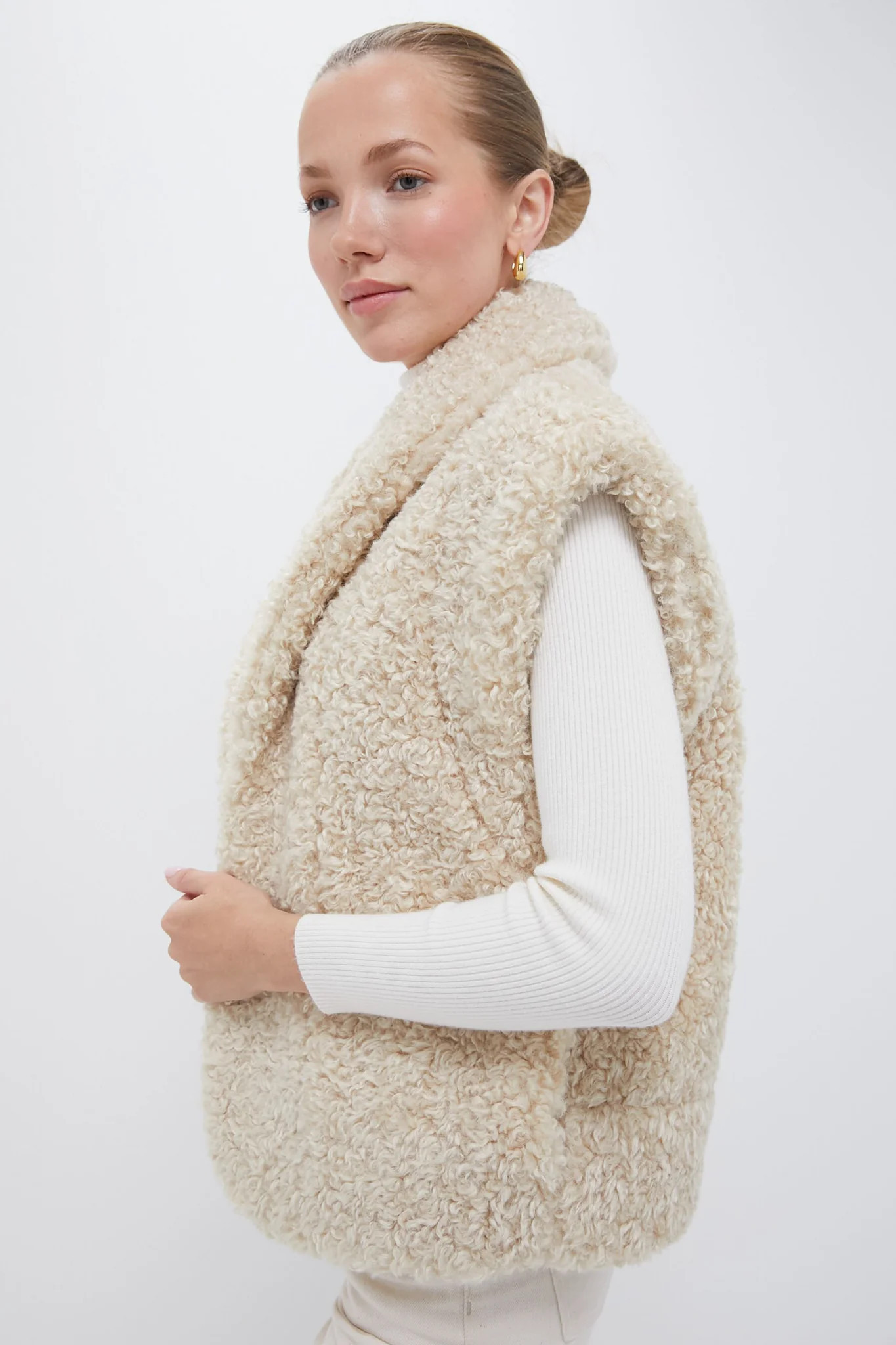 Oversized Aspen Sherpa Vest | Tuckernuck (US)