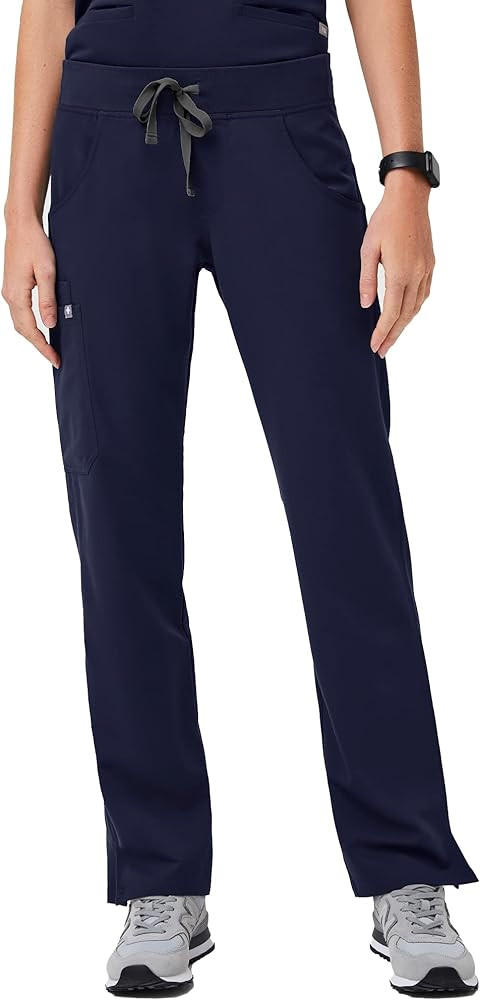 FIGS Kade Cargo Scrub Pants for Women — Classic Fit, Straight Leg, 4 Pockets, Yoga Waistband, A... | Amazon (US)