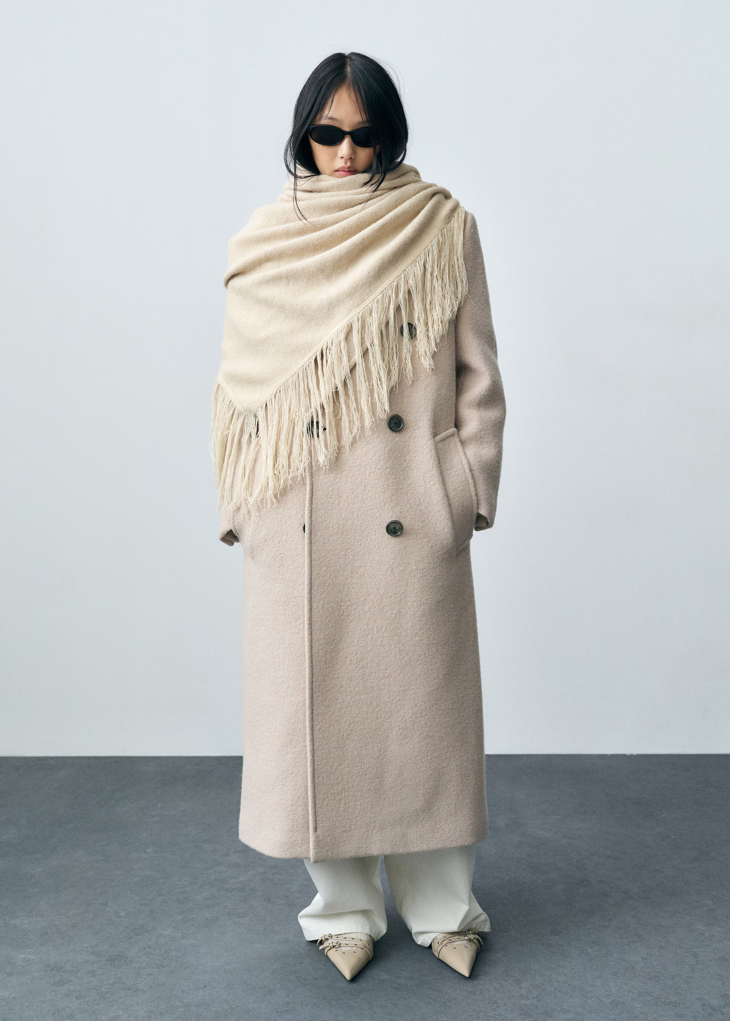 Knitted shawl with fringed ends - Women | MANGO USA | Mango (US/MX/AU)