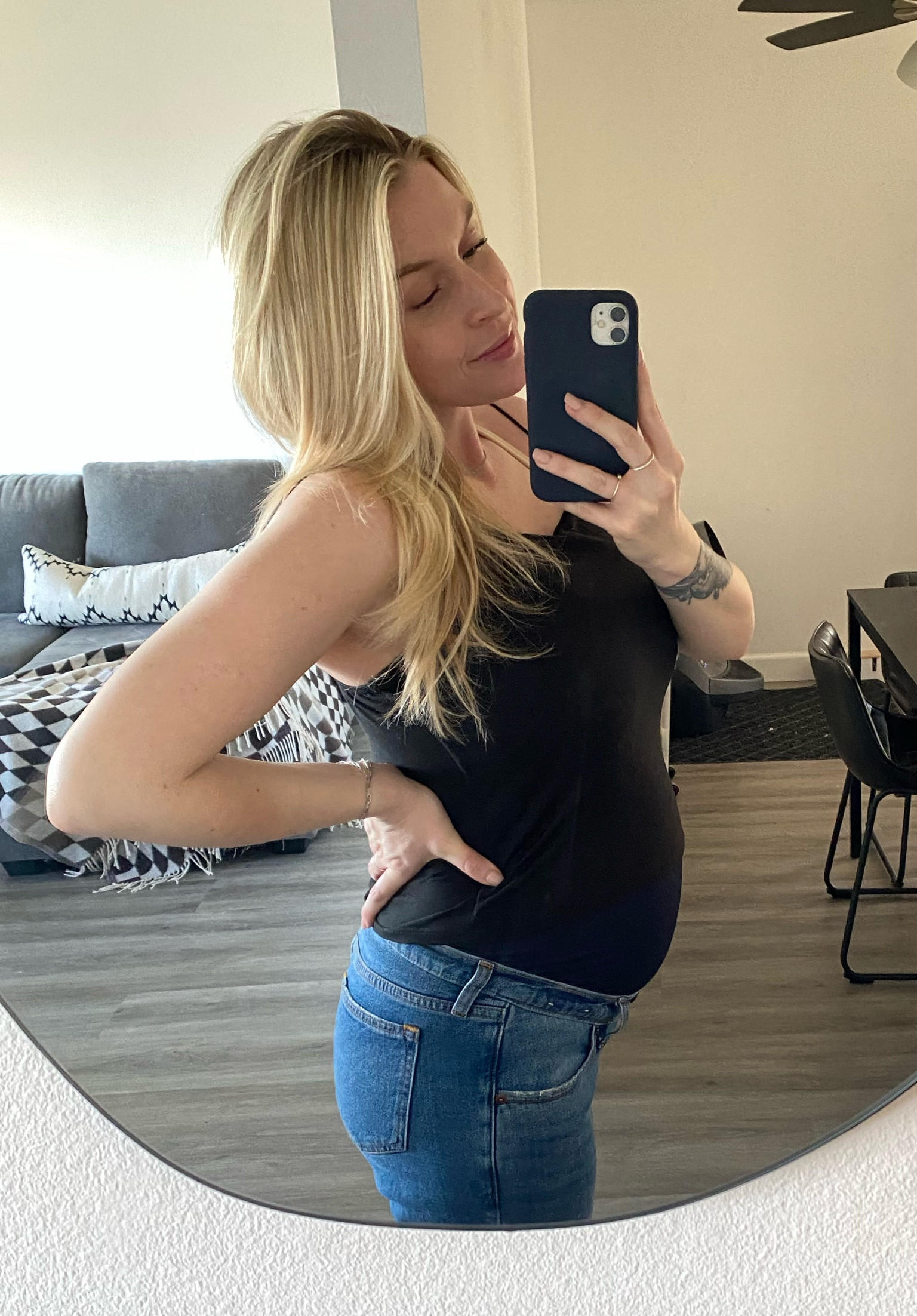 Best maternity jeans! 

#LTKbump #LTKfindsunder100 #LTKworkwear