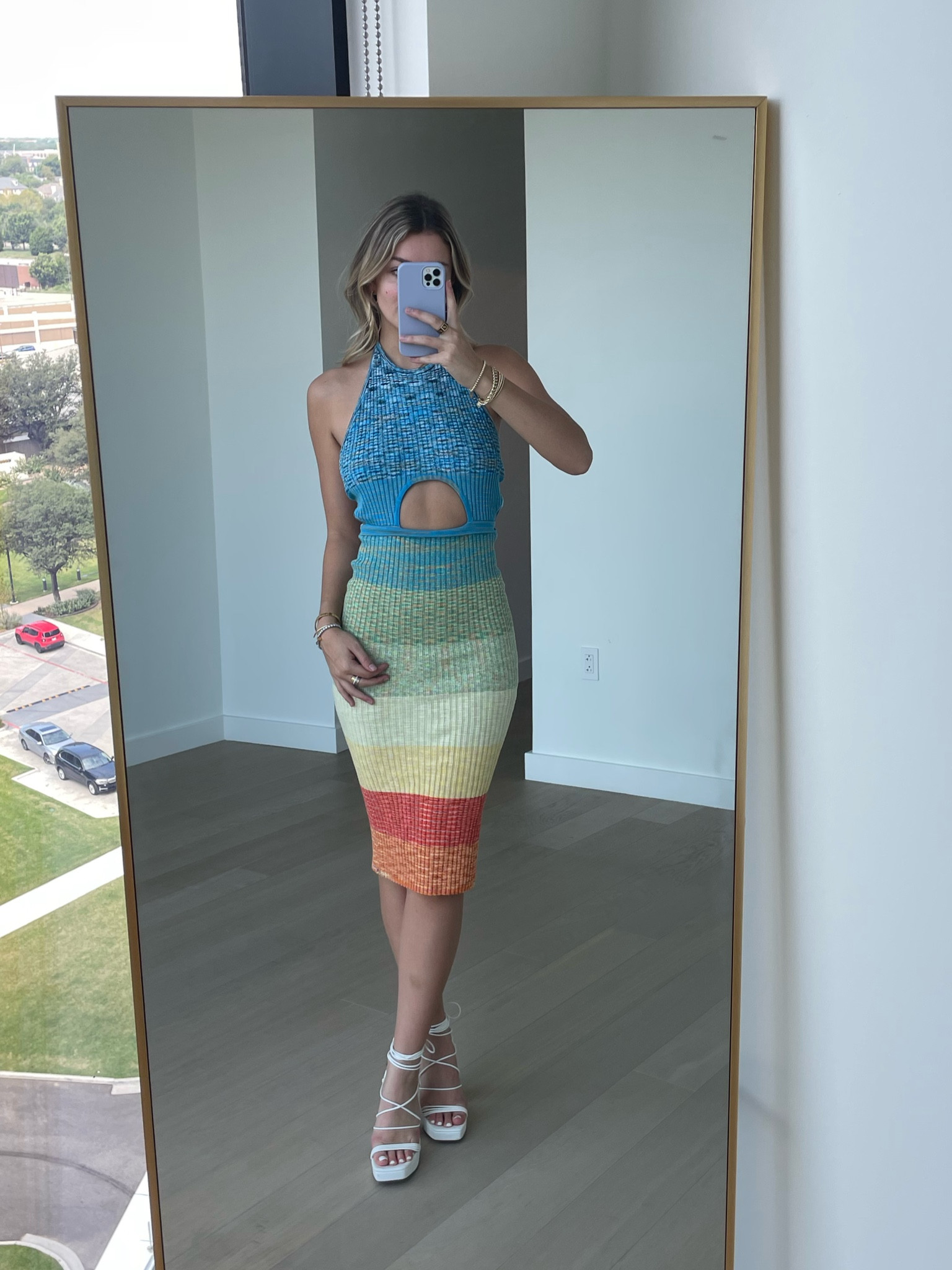 Absolutely loving this dress for a fun event! Fits like a glove - runs true to size and is  stretchy🌈🫶🏼