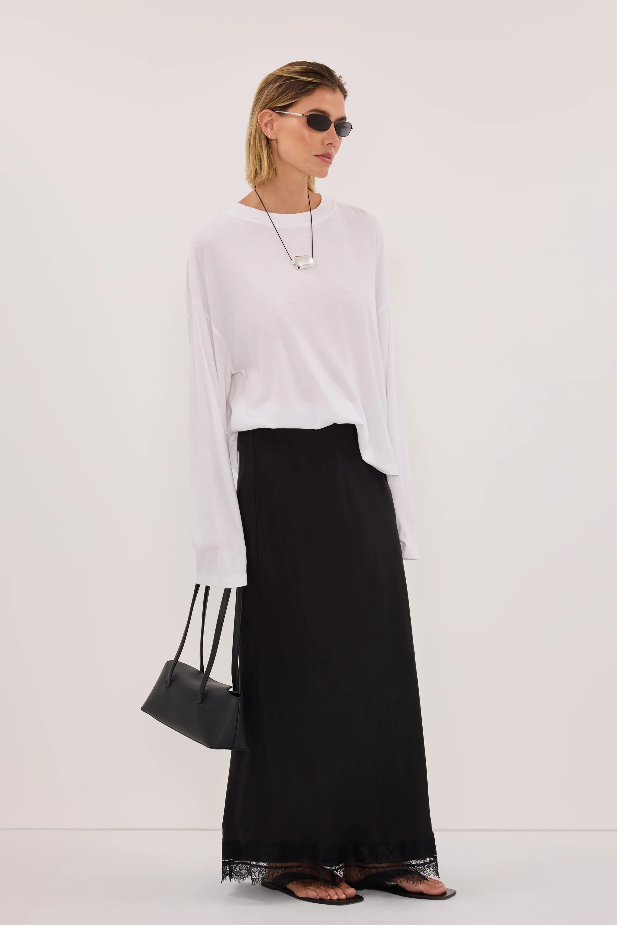 SLOANE WHITE SLEEVED CREW NECK KNIT | DISSH