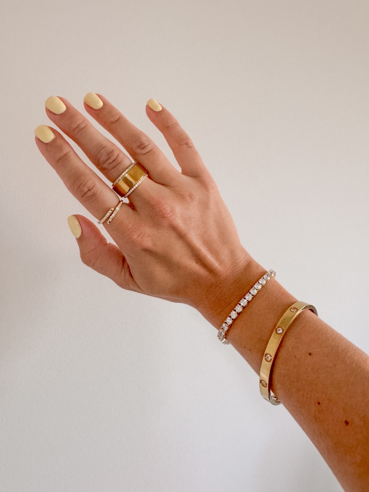 Jewelry tour with my new favorite ring stack and go-to bracelets
10% off Ultrahuman with code KAG10
10% off Melinda Maria with code KELLEYG

#LTKFindsUnder50 #LTKFindsUnder100