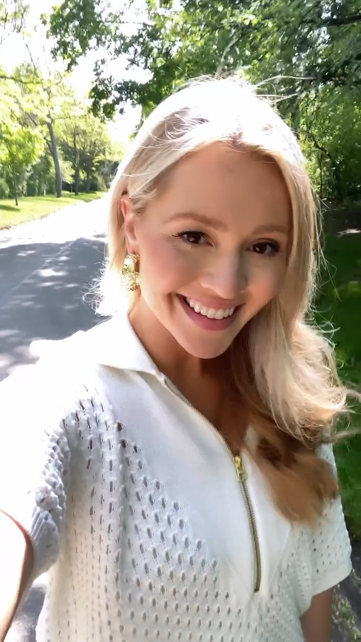 Varley “Teagan” Polo White Athleisure Top