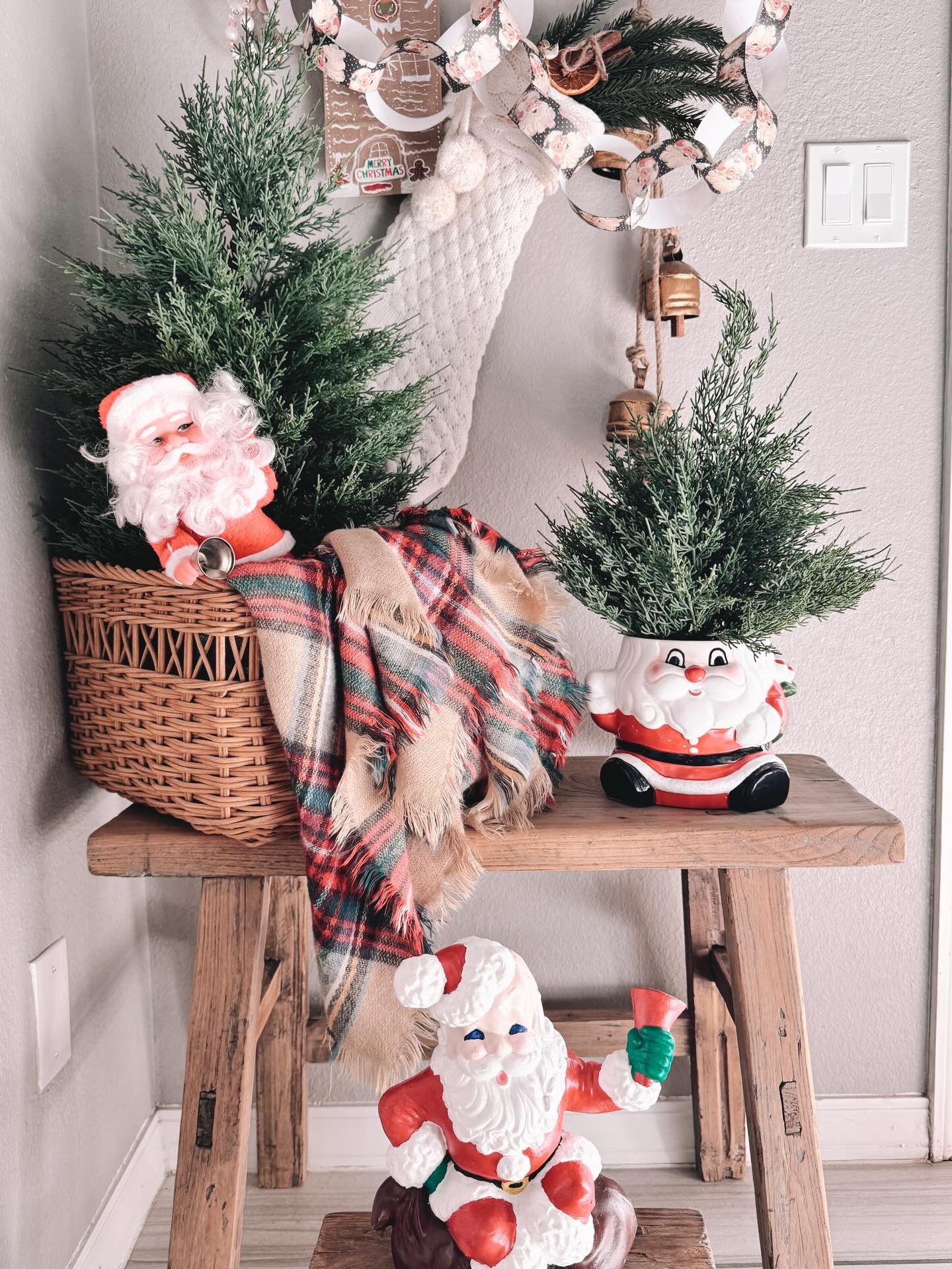 This bald vintage Santa reminds me of my husband! Swipe for a close up and enjoy these festive views! 2 more sleeps till Christmas! 

#christmasdecoration #christmastree #christmastime