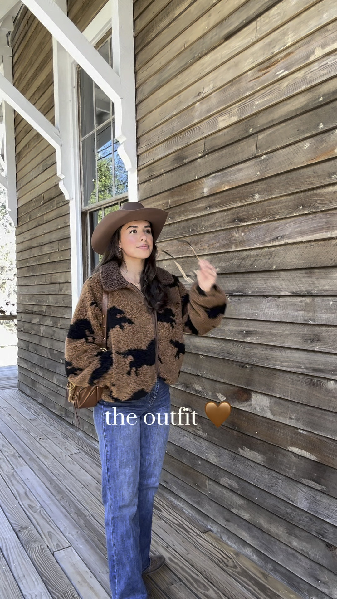 The clothes vs the outfit 🤎

#LTKStyleTip #LTKSeasonal