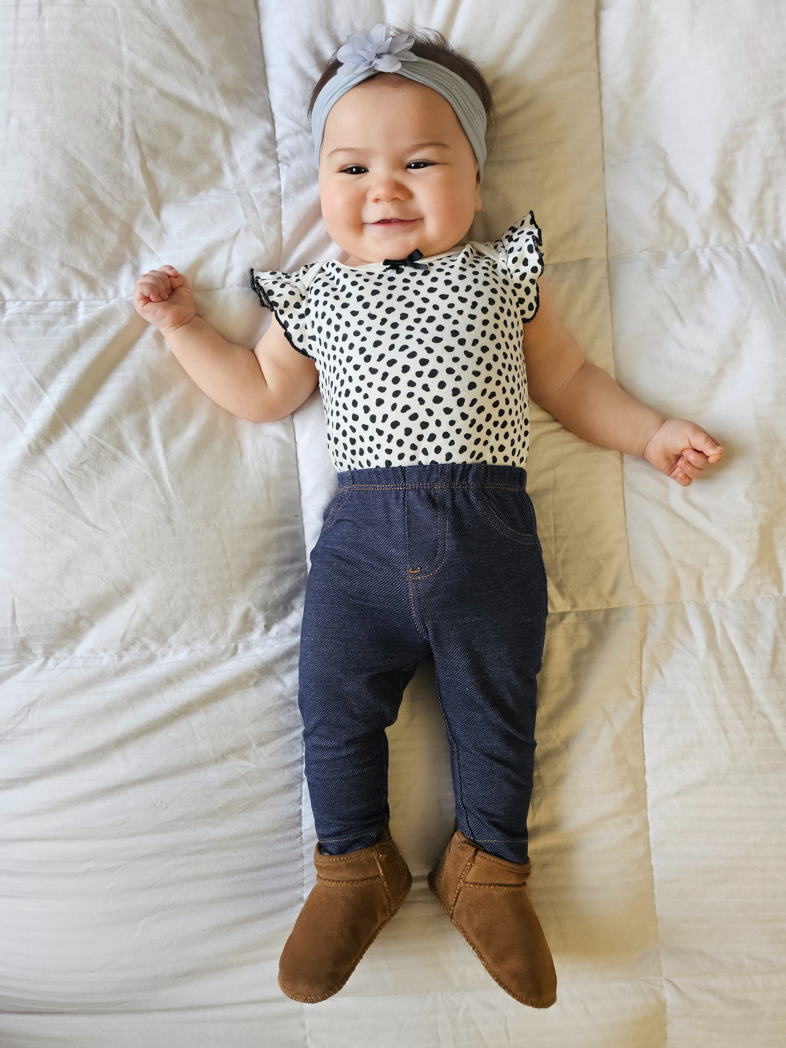 Animal print flutter sleeves onesie, tahari baby, carter's baby, baby leggings, baby jeggings, baby ugg boots, floral head band

#LTKgrwm #LTKootd #LTKBaby