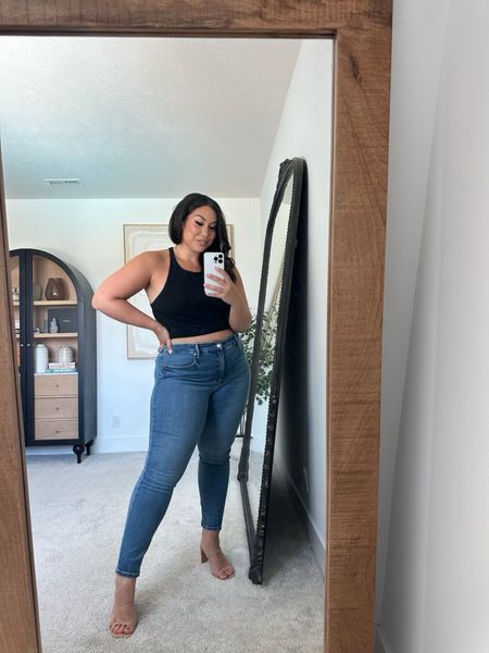 Good American summer outfit idea! Wearing a size large on top and size 14 bottoms 🤍 
-
-
-
Midsize denim, curvy style, inclusive sizing jeans, jeans and cute top, black tank 

#LTKSeasonal #LTKMidsize #LTKStyleTip