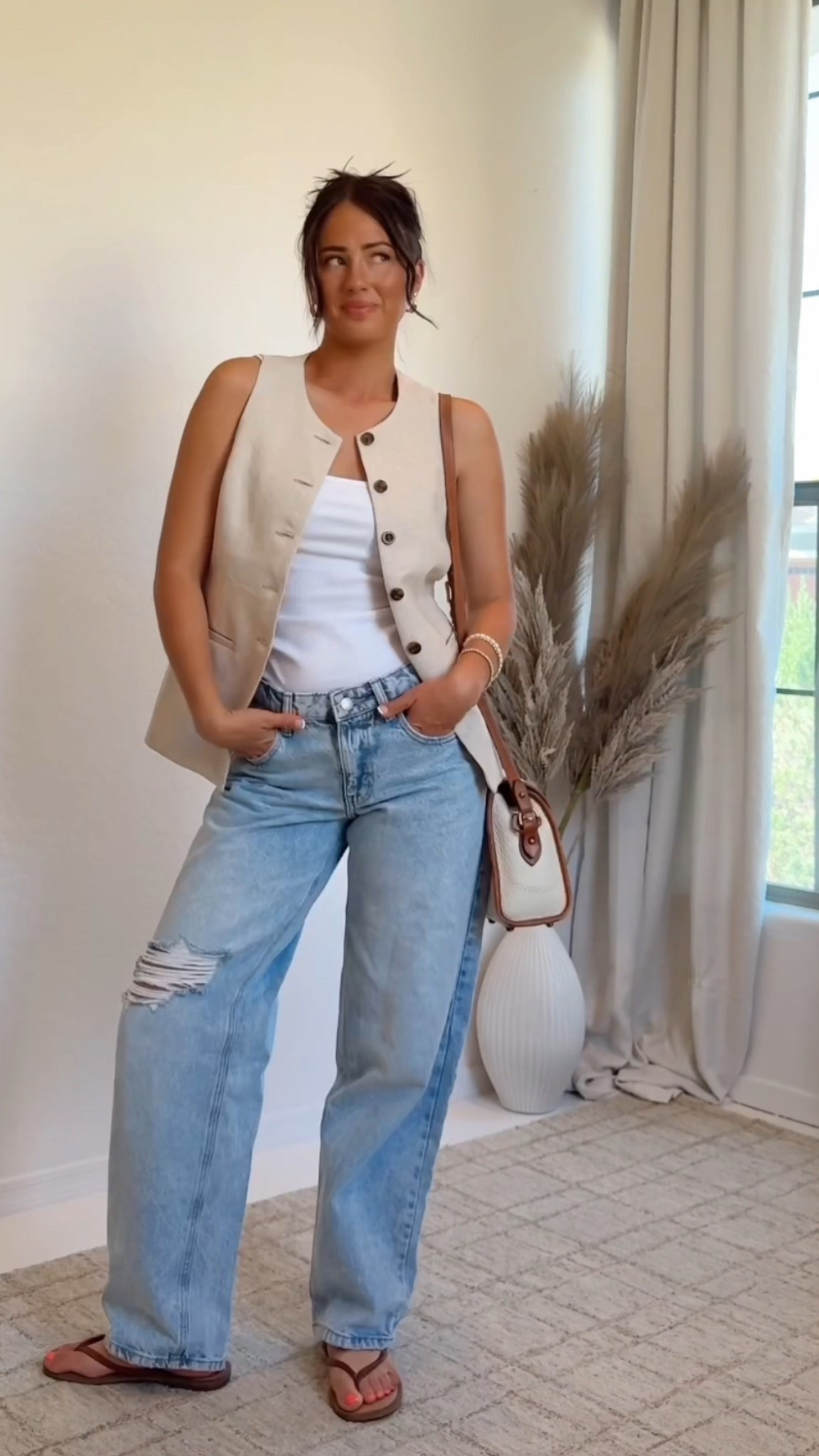 Old Navy Vest styled different ways and in totally different styles! 

Style #1



#LTKWorkwear #LTKFindsUnder50 #LTKStyleTip
