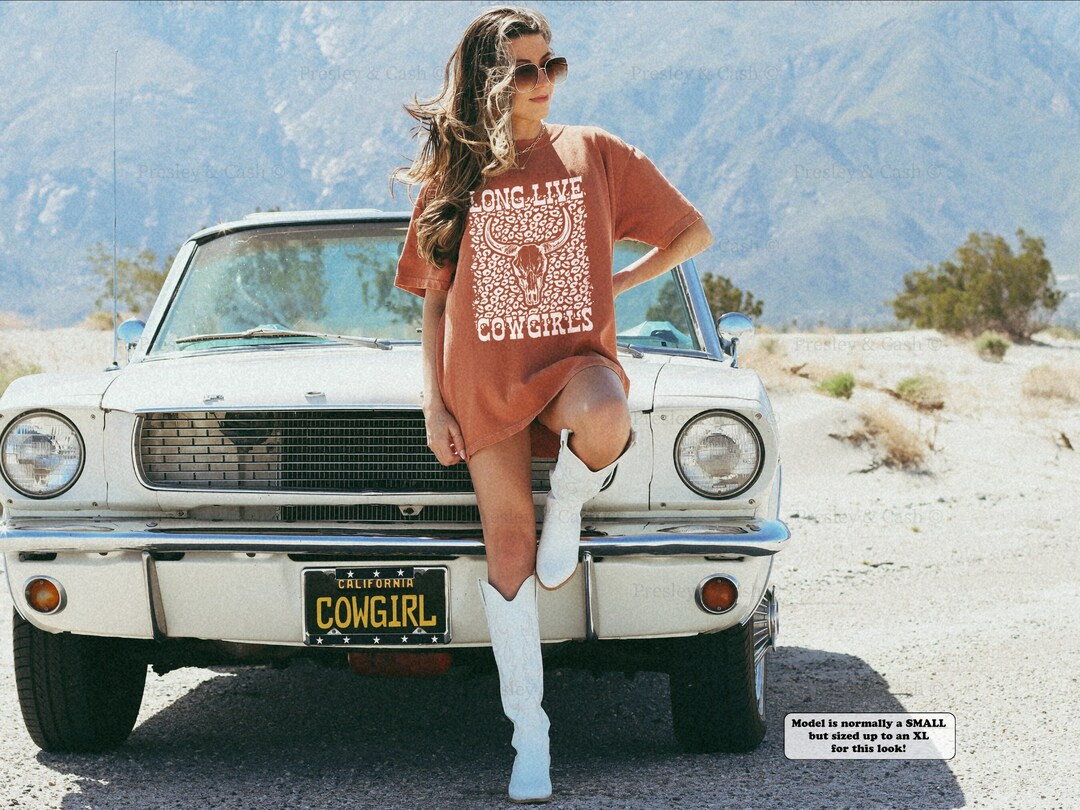 Long Live Cowgirls Shirt Country Music Shirt Comfort Colors Shirt Vintage Western Graphic Tee Leo... | Etsy (US)