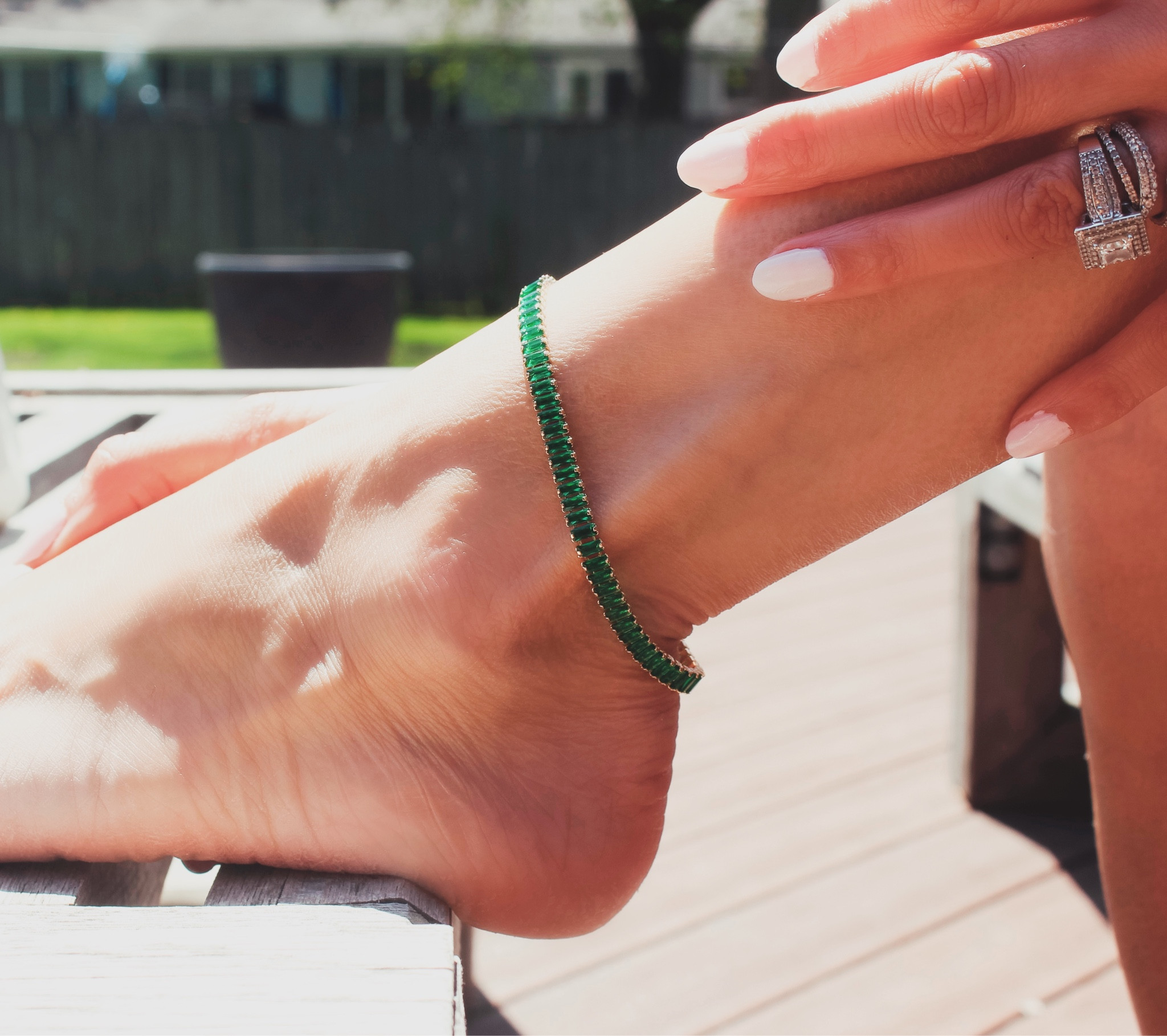 A pretty little pop of green for spring / summer! Who doesn’t love a good anklet? ♥️

#LTKFind #LTKSeasonal #LTKstyletip