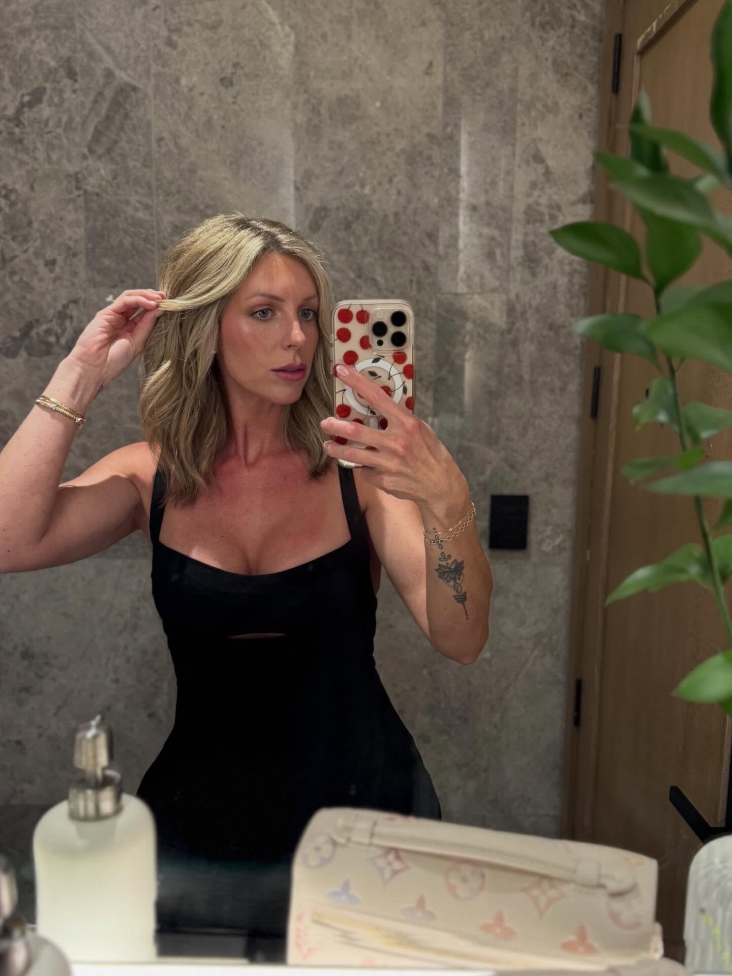 POV: you’re two weeks away from 42 and look better than you did at 22 😮‍💨 Shoutout to confidence, consistency, and the absolute magic and talent of Claire, owner of @ellaroseaesthetics402 

From the first time I went to Claire years ago, she developed a tailored skincare plan that aligned with my skin’s needs and my aging goals. My goal was always to look like myself, but age in reverse and dang she has me doing just that!🔥

My customized skincare routine consists of @revisionskincare products and a currently trying a product from @platedskinscience . For treatments we keep it easy, Spectra Laser treatments 1-2x a year, SylfirmX Micro-needling about once a year, of course neurotoxin every 3-4 months for those fine lines, and lip filler touch ups every year to year and a half. 

We all have the choice in how we age. Some prefer all natural and some prefer aesthetic assistance. However you choose to age is the perfect way!🩷

If you are looking for someone that truly listens to your skin and aging needs, someone who will never push anything on you, someone who is always upfront and honest, and someone that has the biggest heart and truly loves her clients…well that’s Claire at Ella Rose Aesthetics! 
.
Hair style-cut-color: the incredible @itsmebethb_ 
.
#aginginreverse #over40 #glowingskin #neurotoxin #myskincareroutine