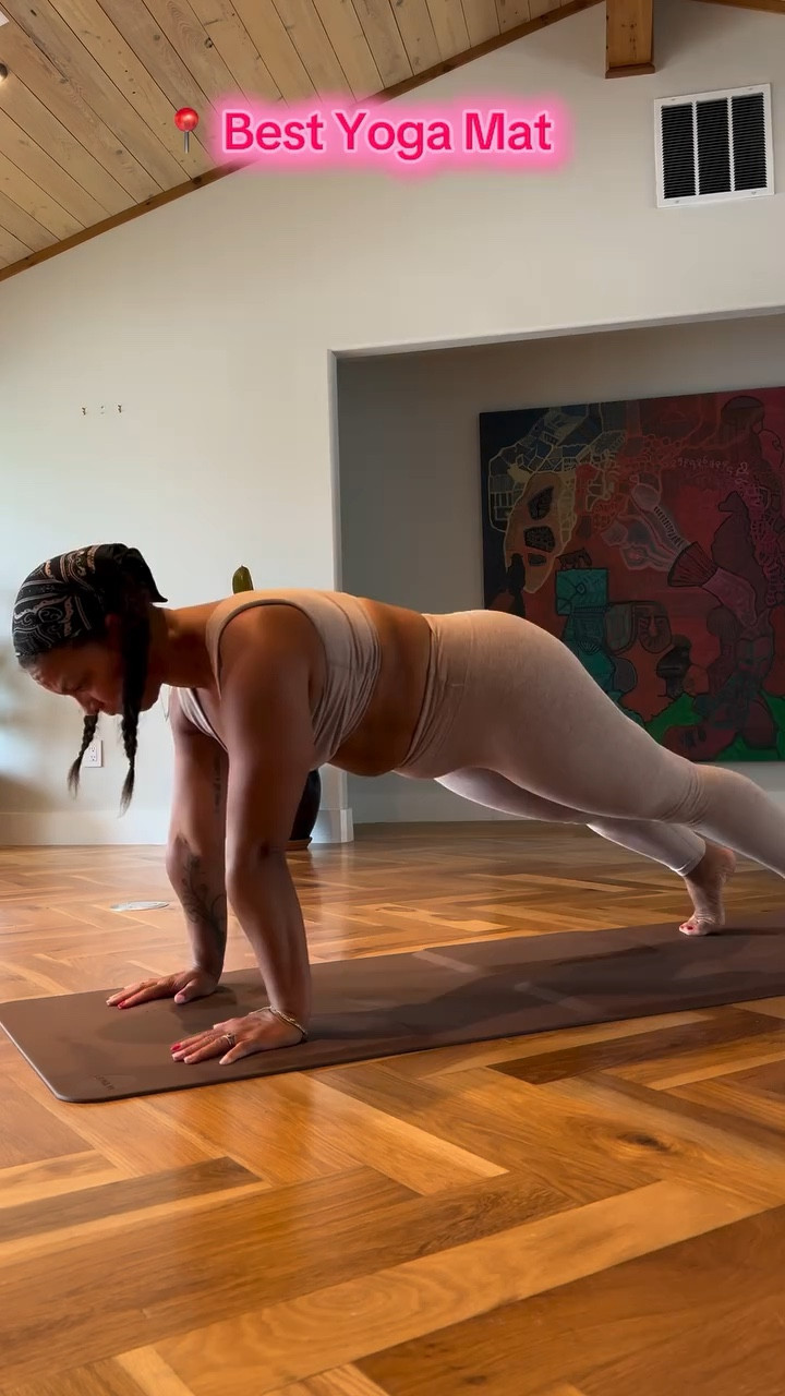 Thanks @MOREMAT for creating a mat that gives that extra support and comfort! 

NGL I’m obsessed. 

I got to try out a mat at an event and immediately fell in love. The placement of the padding is spot on and gives you that extra care and support that your joints need during a good movement session. 

I’m glad I pulled the trigger on purchasing this mat!  It’s absolutely dreamy. 

And what a perfect set to match the perfect mat!  Carbon38 has the best workout gear! 

#moremat #morematyoga #yogamat #movement #jointsupport #wristpadding #kneepadding #yoga #mobility #stretch #lovenotes #lovenotesinmotion

#LTKWorkwear #LTKActive