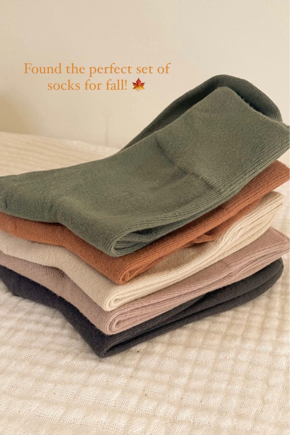 Fall socks 

#LTKshoecrush #LTKstyletip #LTKSeasonal