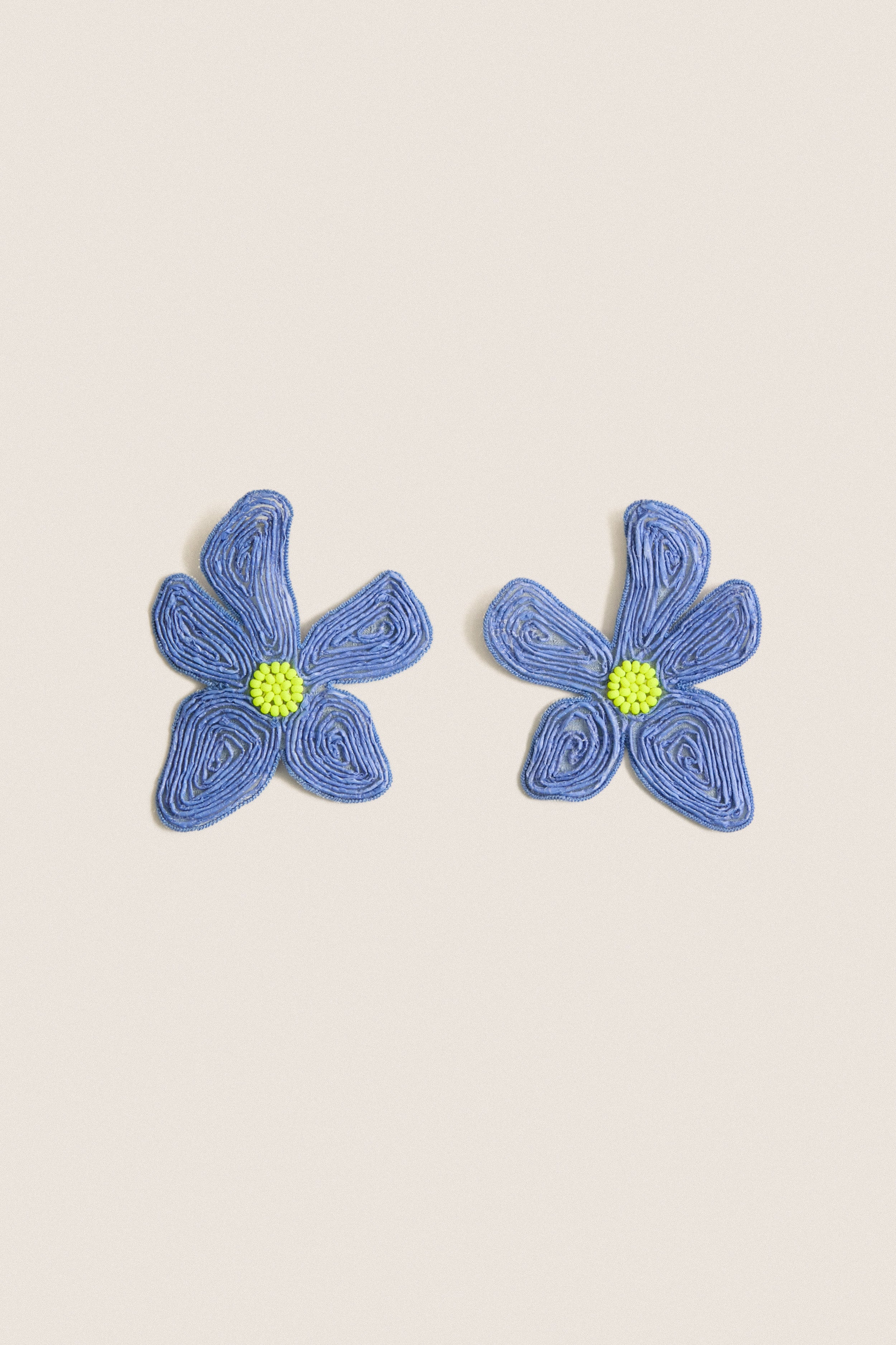 Blues Azul Earrings | Tuckernuck (US)