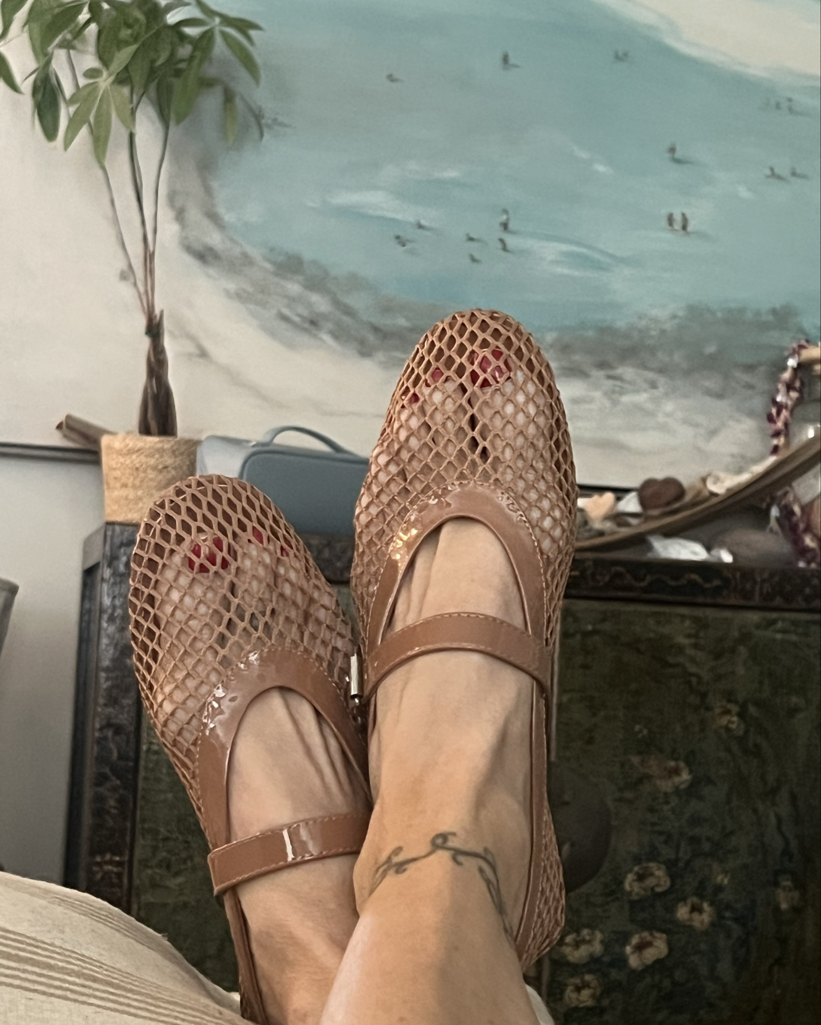 My favorite seasonal transition flat in my new color… high low fashion is my secret weapon. Get the same comfort and style without paying the designer price. 