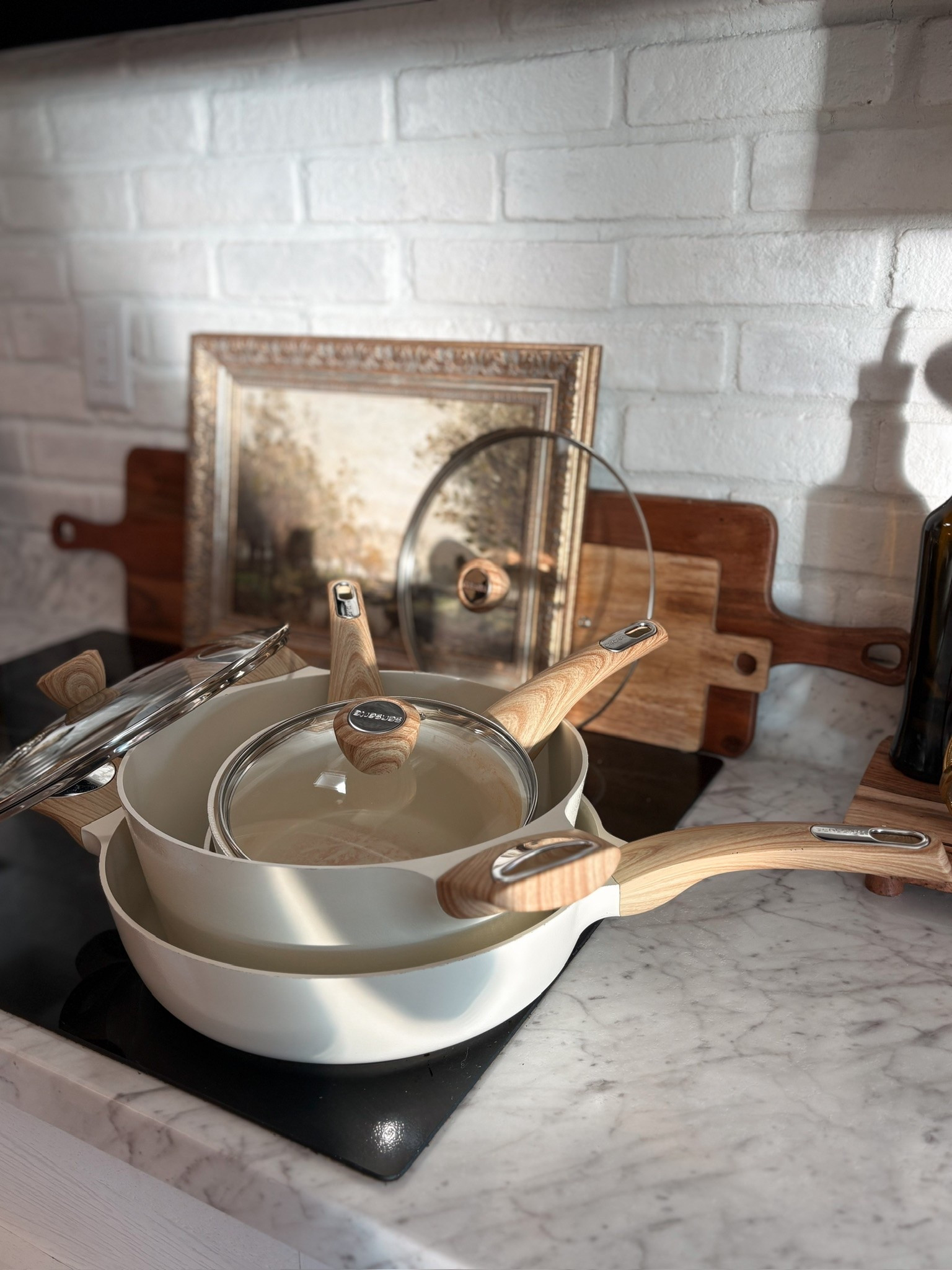 Been seeing some questions on my pots and pans that I use! I have 2 different sets, but love them both!!