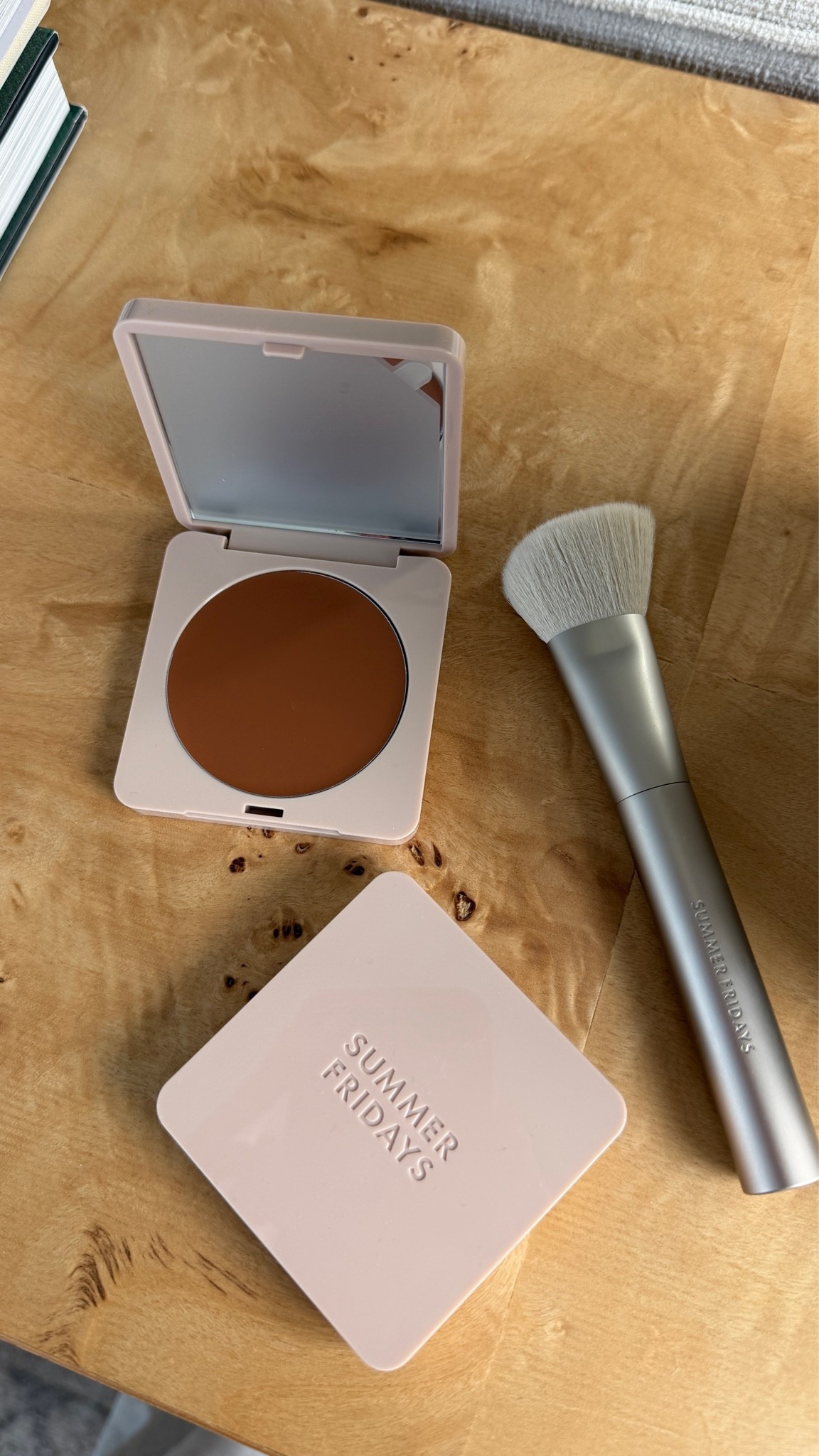 Love this!!! For natural summer makeup! I wear shade desert!