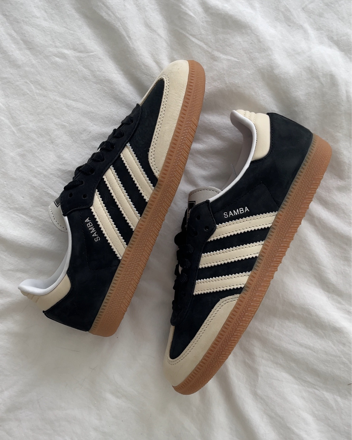 the absolutely perfect spring everyday sneaker 👟 @adidas samba in black 🦓

#LTKshoecrush #LTKSeasonal #LTKeurope