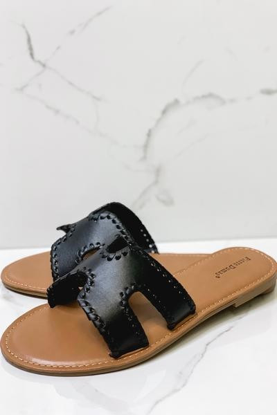 Jumpin' Jack Flats Sandals - Black | ivy & leo