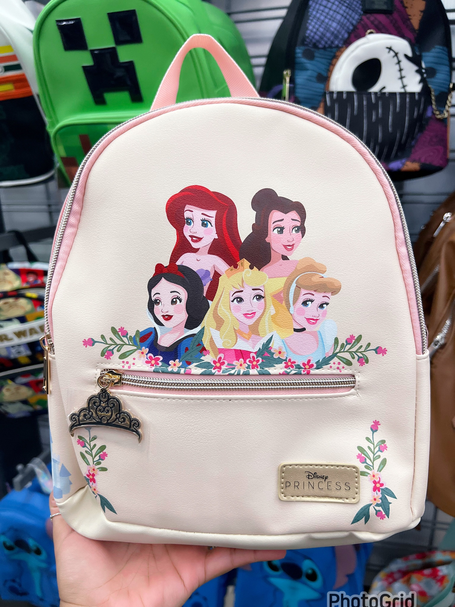 Disney Minnie Backpacks!! 

At WALMART! Under $25! 💕

#walmart #disney #disneyfinds #disneyhaul #disneymom #disneyhaul #disneyprincess #backpack #purse #mini #nightmarebeforechristmas

#LTKkids #LTKitbag #LTKSeasonal