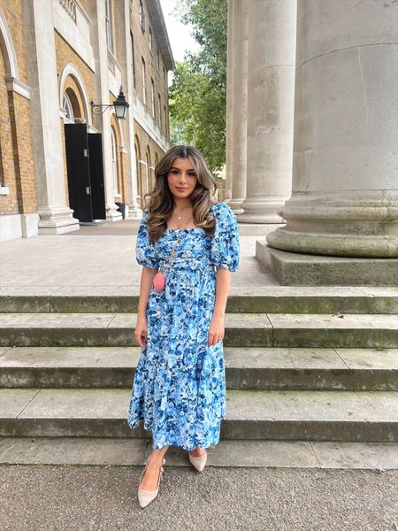 Abercrombie & fitch dress. Modest dress, maxi dress, blue floral dress with pockets, Blue maxi dress Summer outfit, summer outfit ideas, spring, casual outfit, everyday look, chic style, classy outfit, outfit ideas, outfit inso, style inspo #sarahnaja #classyoutfit #styleinspo #outfitideas #spring #springoutfit #springinspo
#Itku #ootd #Itkfit #Itkfind #Itkstyletip #Itkeurope


#LTKunder100 

#LTKeurope #LTKU
