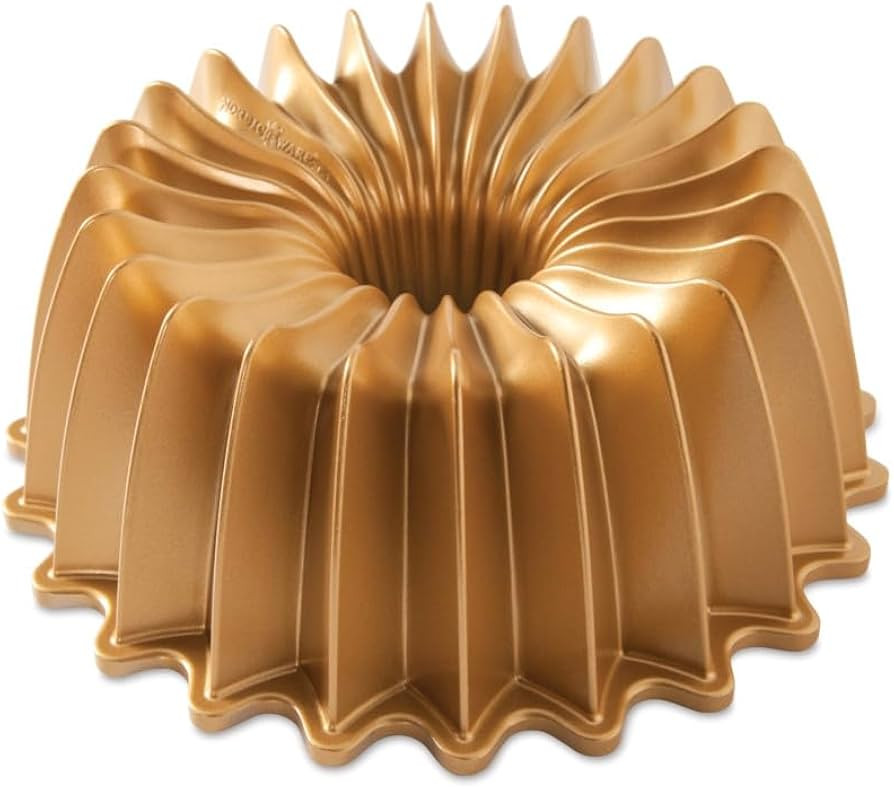 Nordic Ware Brilliance Bundt, 10 Cup, Gold | Amazon (US)